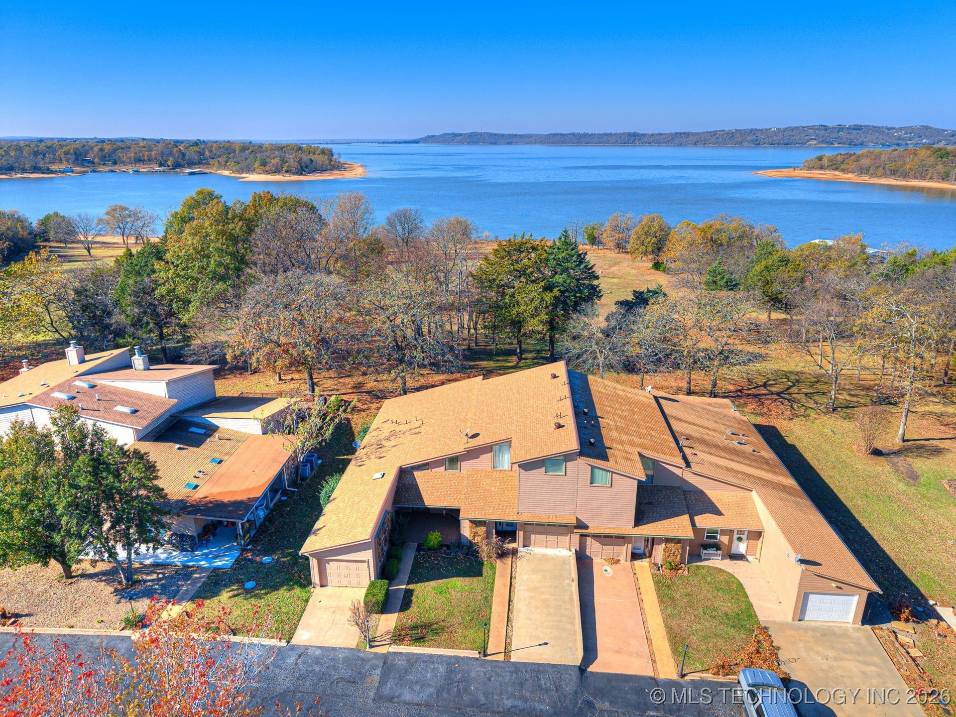 291 N Spinnaker Run Eufaula OK 74462