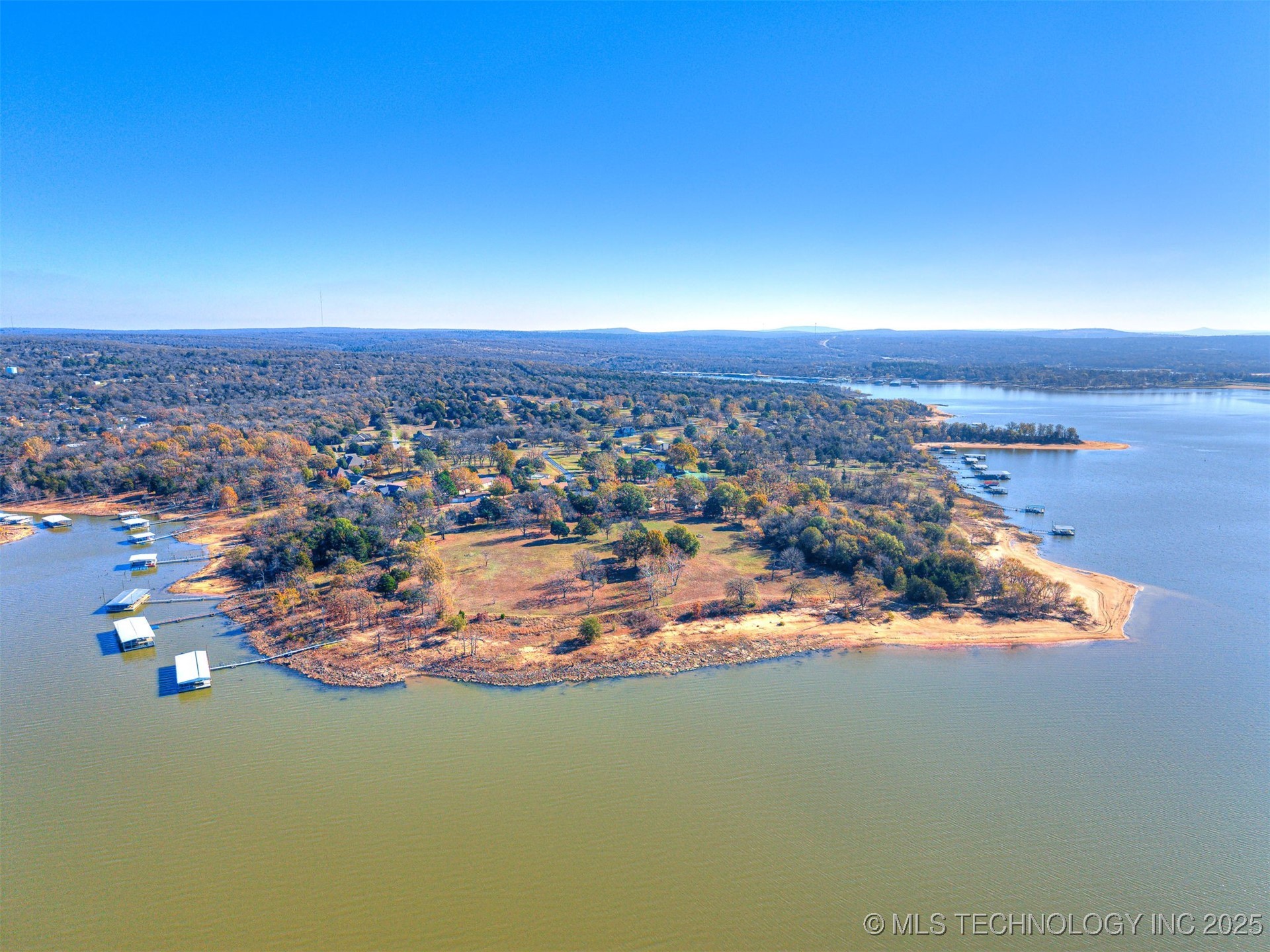 291 N Spinnaker Run Eufaula OK 74462