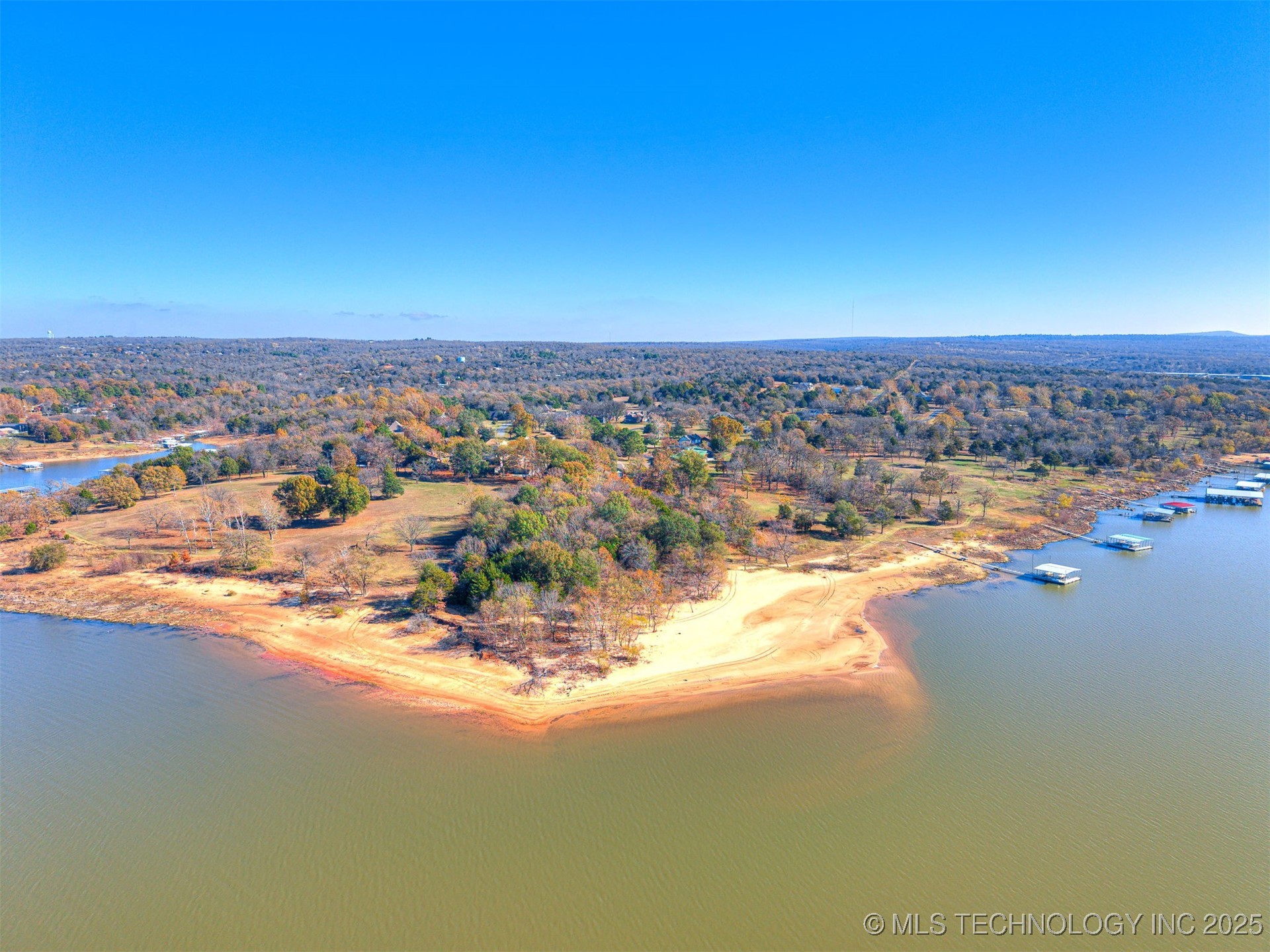 291 N Spinnaker Run Eufaula OK 74462