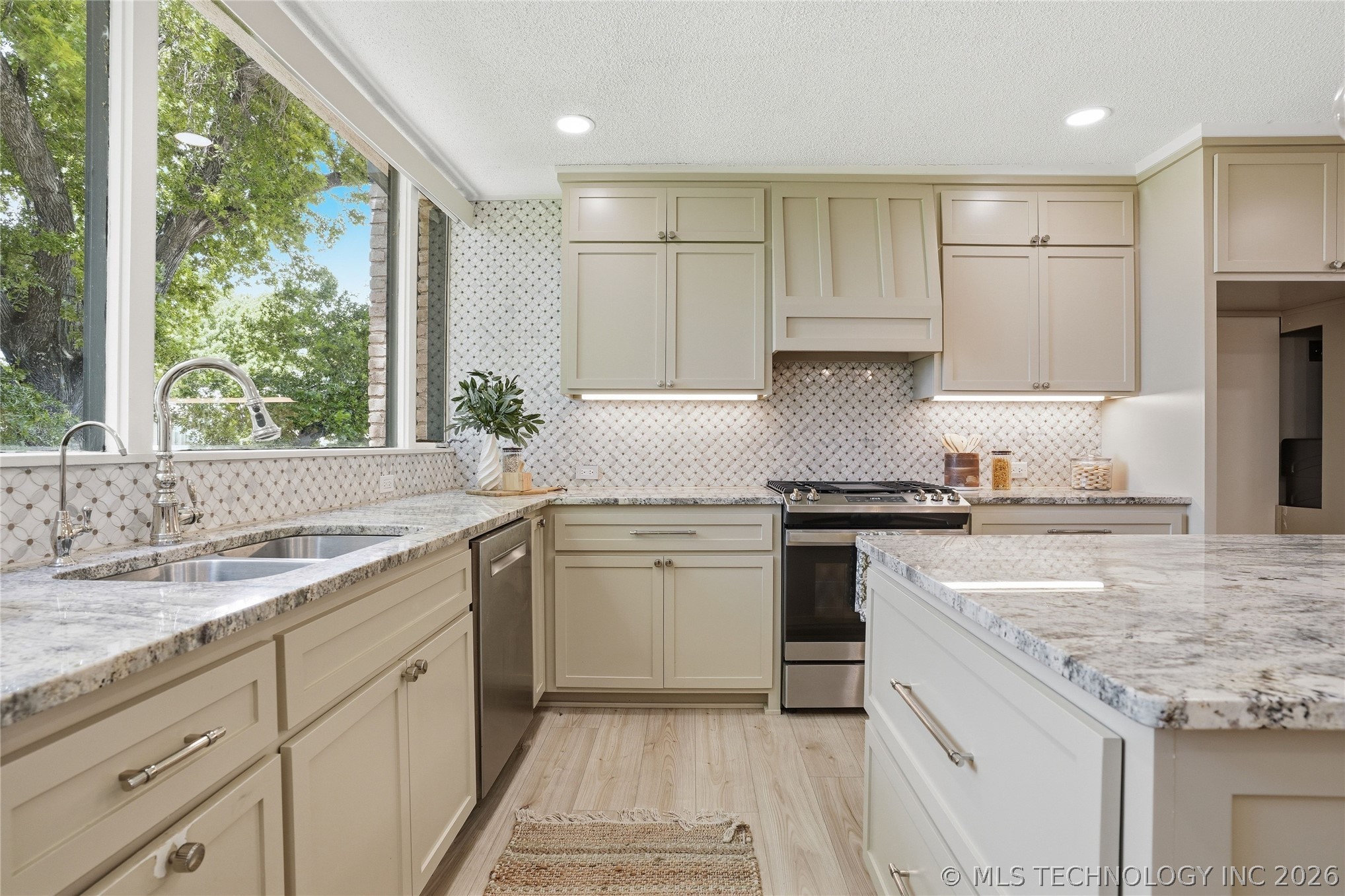 611 W 15th Street Tulsa OK 74127
