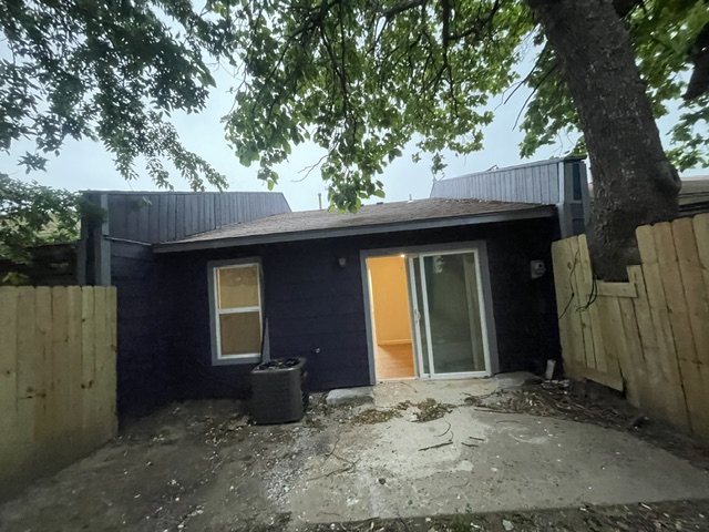 2032 S Phoenix Avenue Tulsa OK 74107