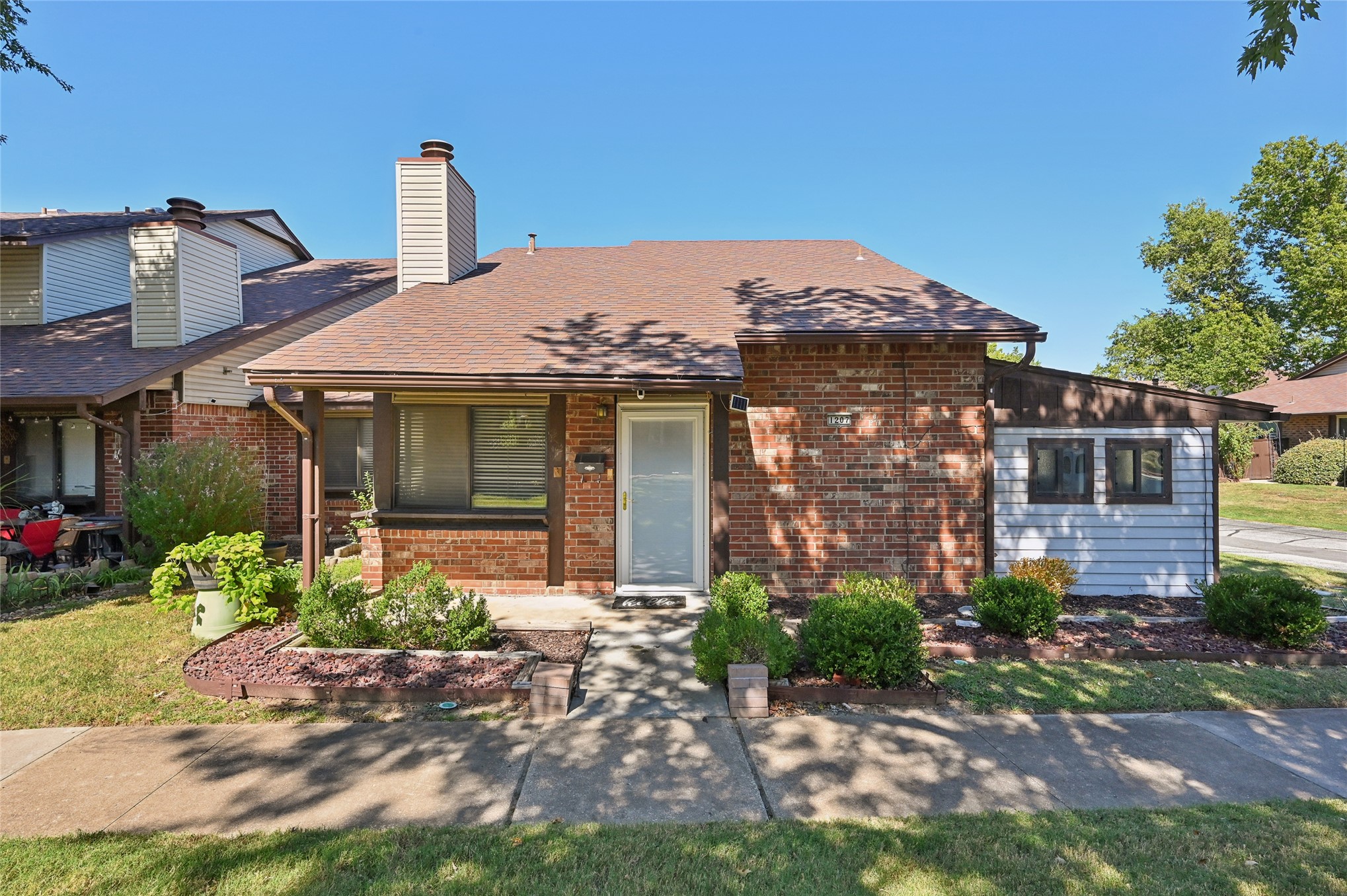 1207 S 111th Eastavenue Tulsa OK 74128