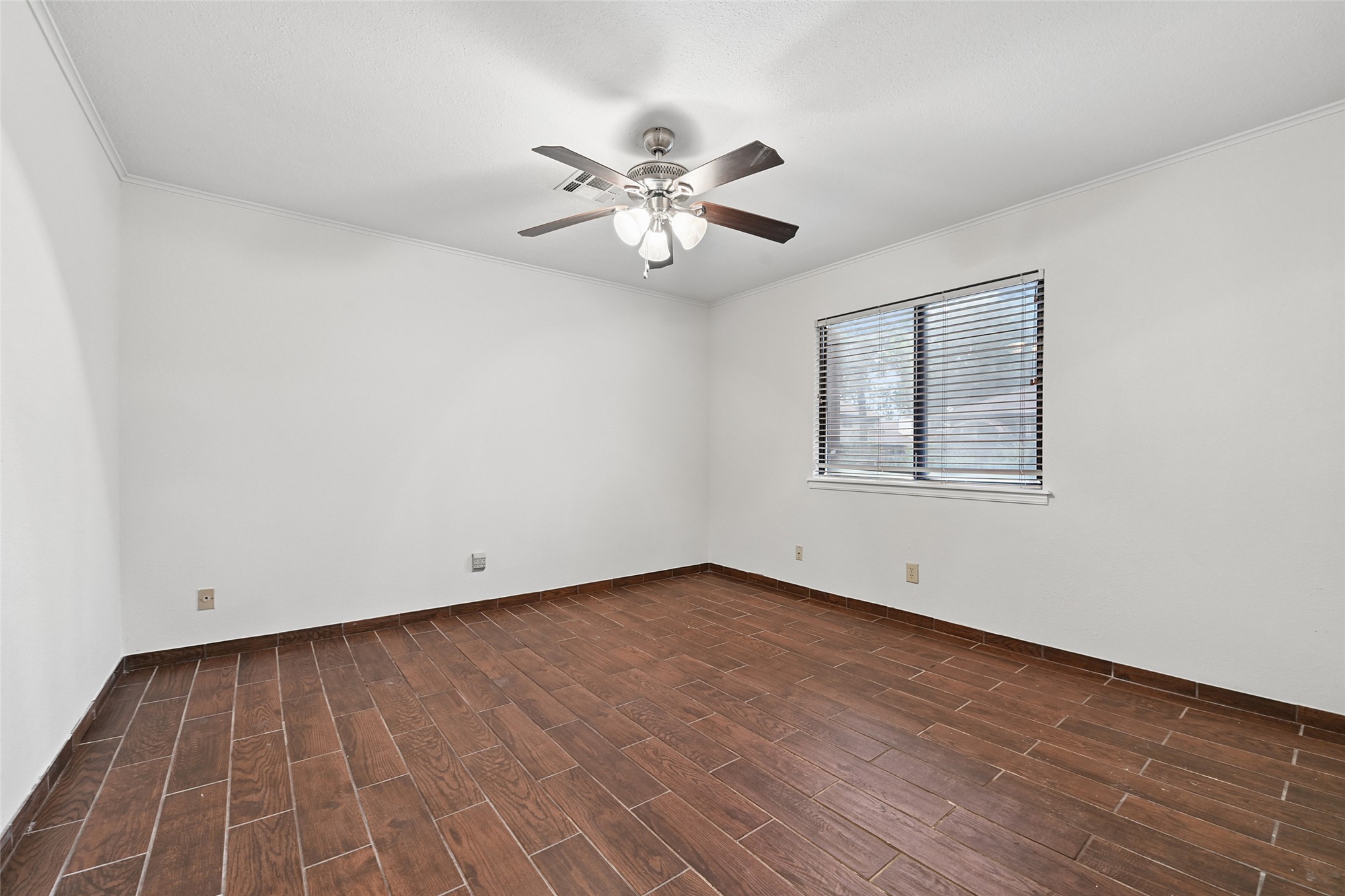 1207 S 111th Eastavenue Tulsa OK 74128
