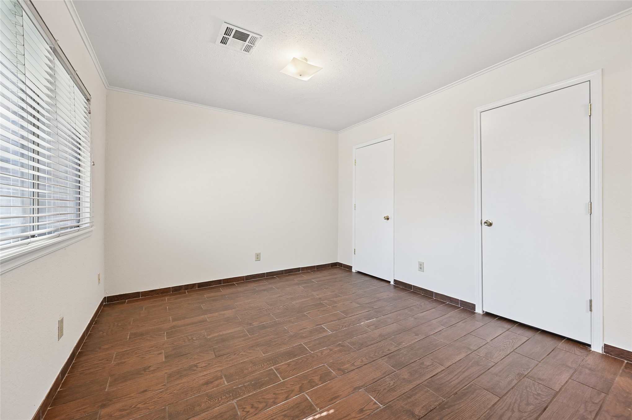 1207 S 111th Eastavenue Tulsa OK 74128