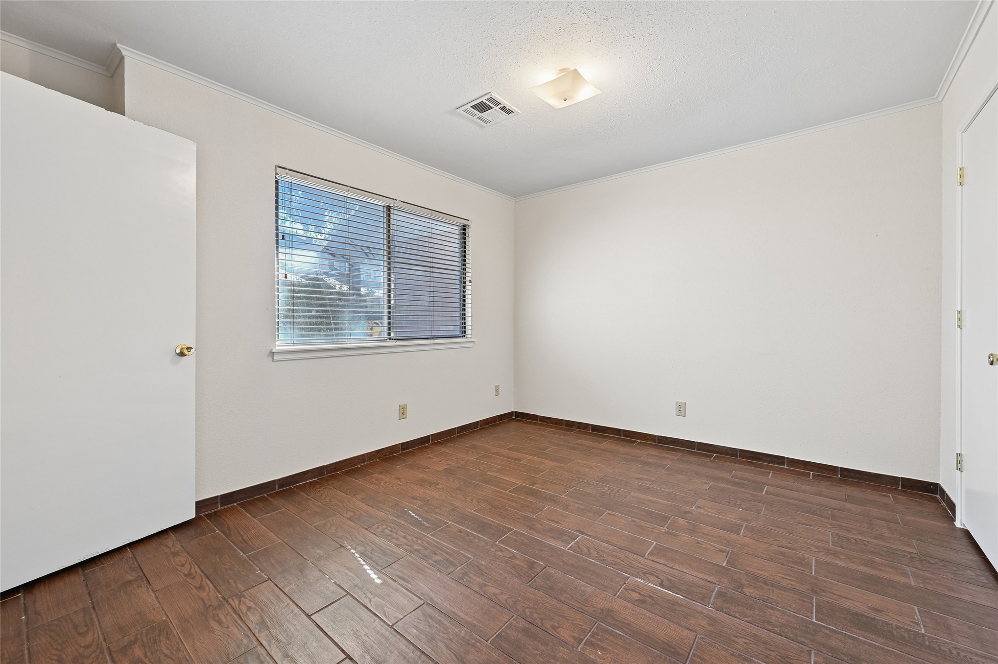 1207 S 111th Eastavenue Tulsa OK 74128