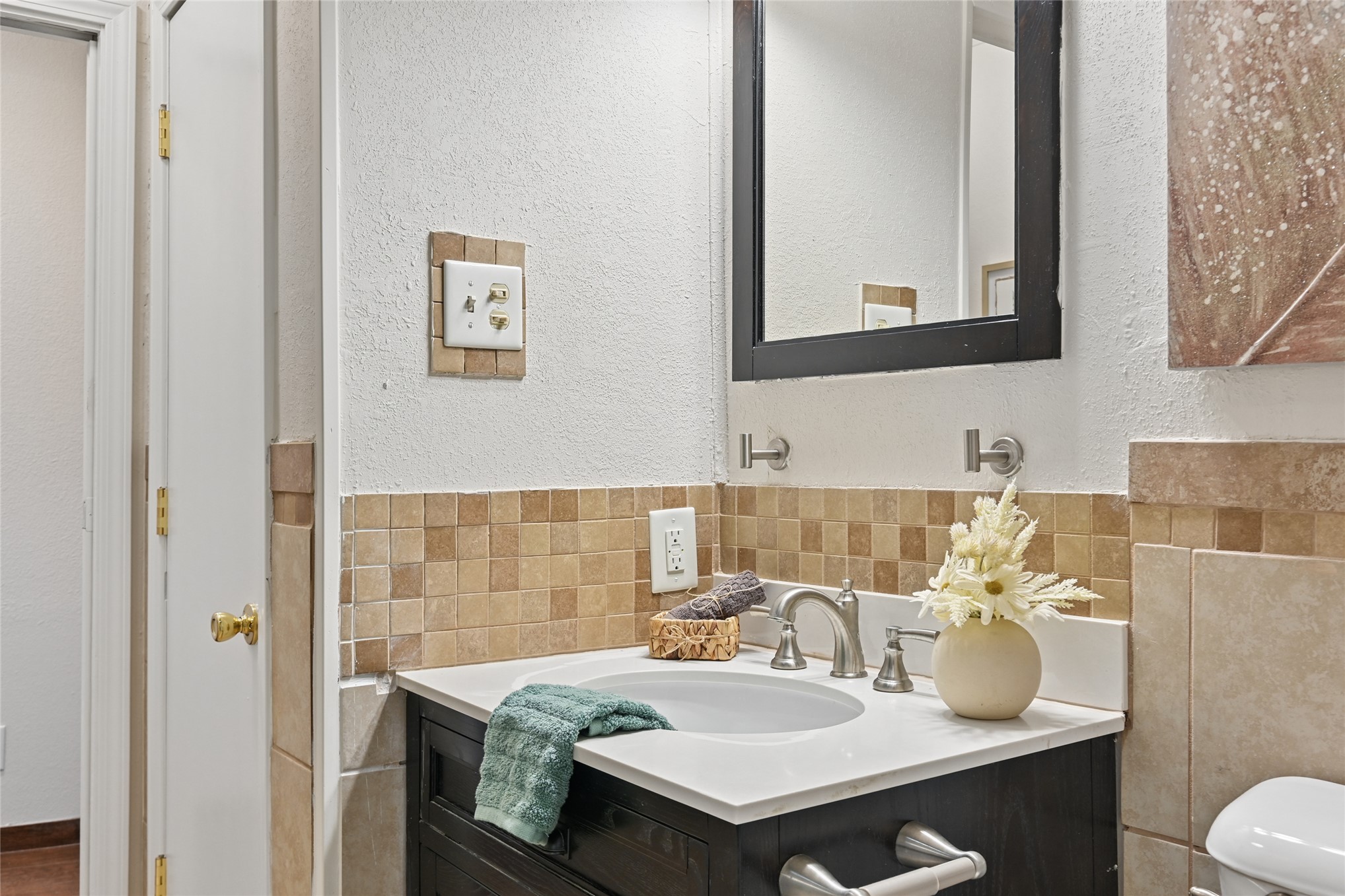 1207 S 111th Eastavenue Tulsa OK 74128
