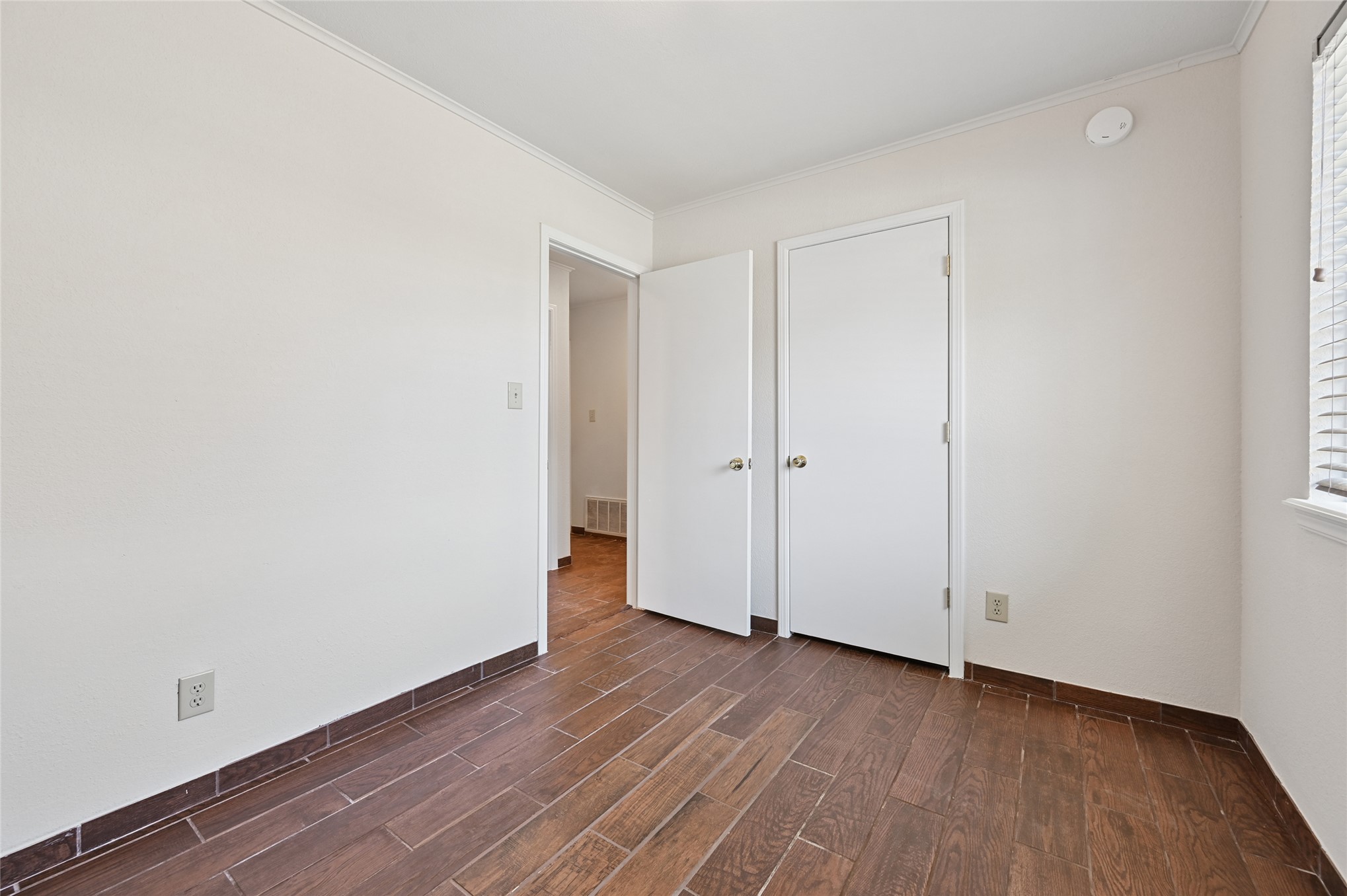 1207 S 111th Eastavenue Tulsa OK 74128
