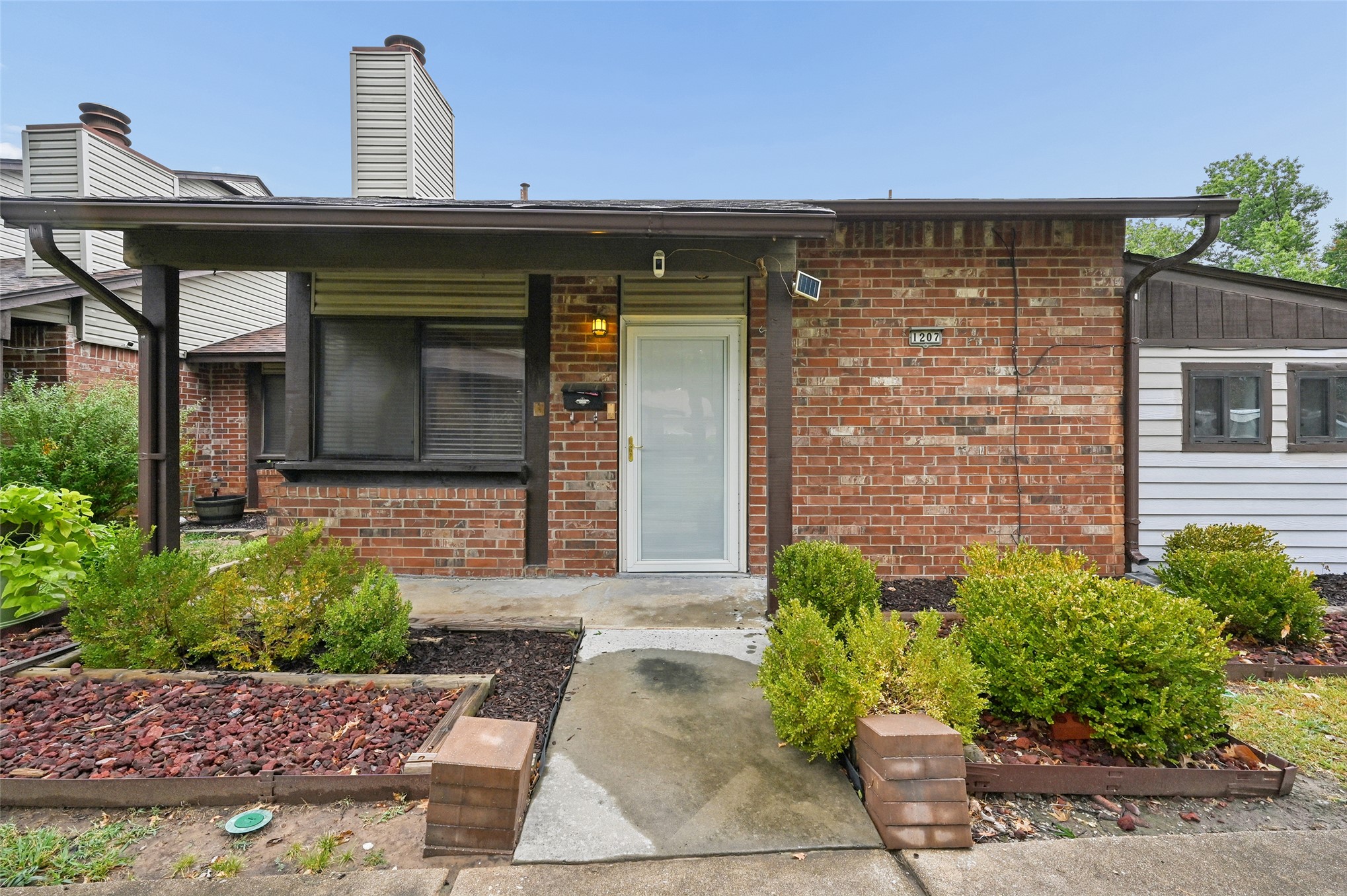 1207 S 111th Eastavenue Tulsa OK 74128