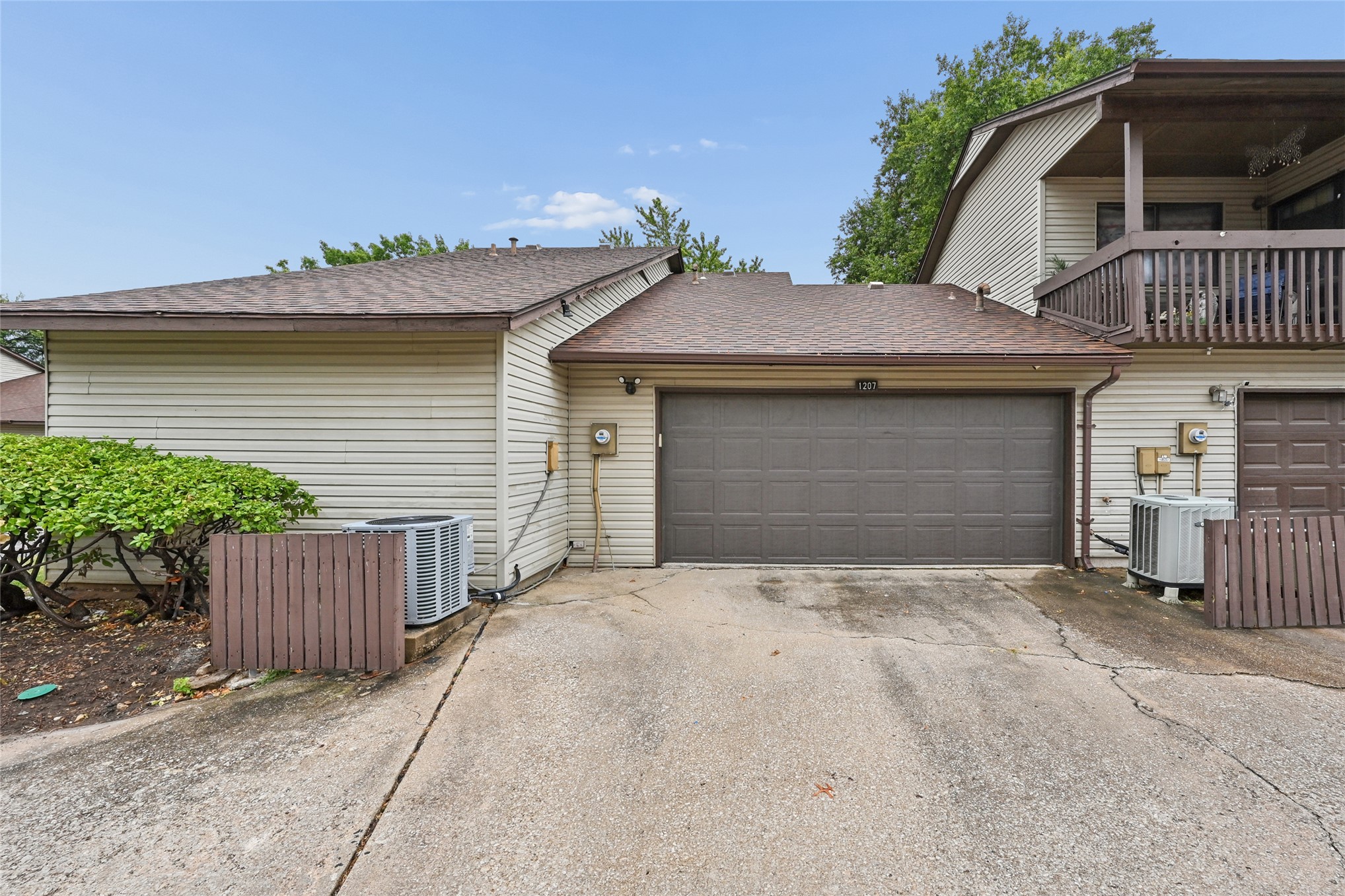1207 S 111th Eastavenue Tulsa OK 74128