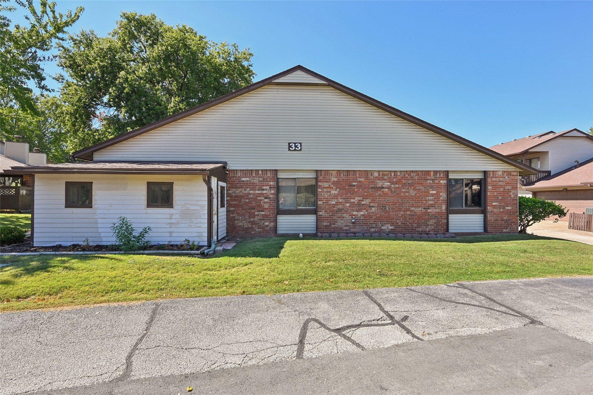 1207 S 111th Eastavenue Tulsa OK 74128