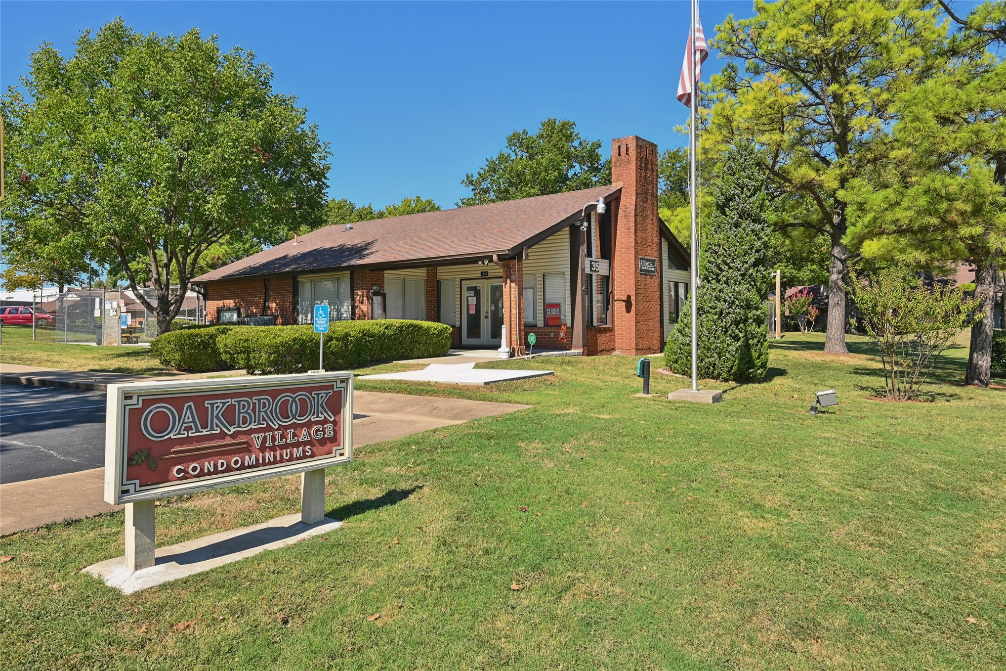 1207 S 111th Eastavenue Tulsa OK 74128