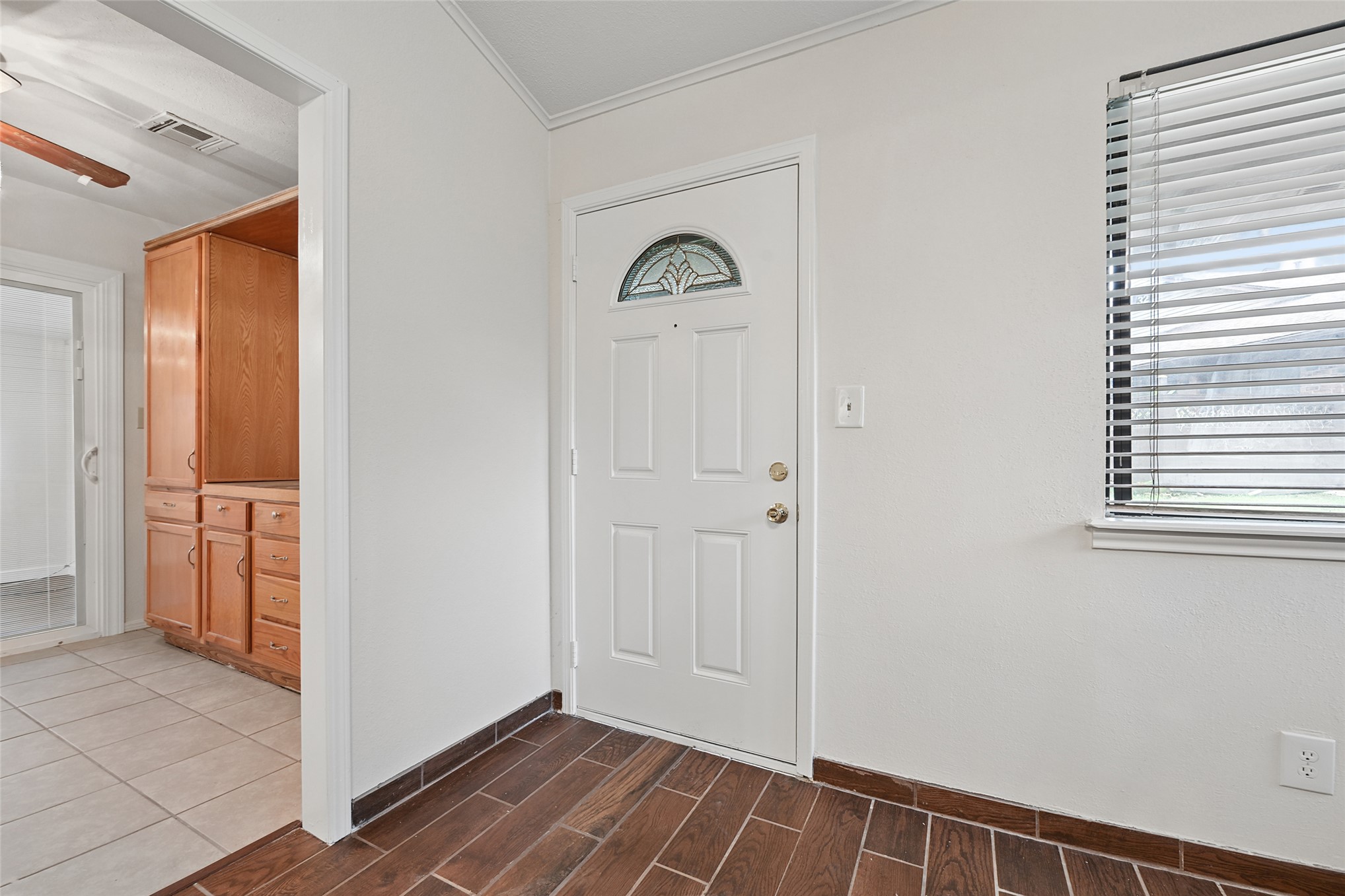 1207 S 111th Eastavenue Tulsa OK 74128