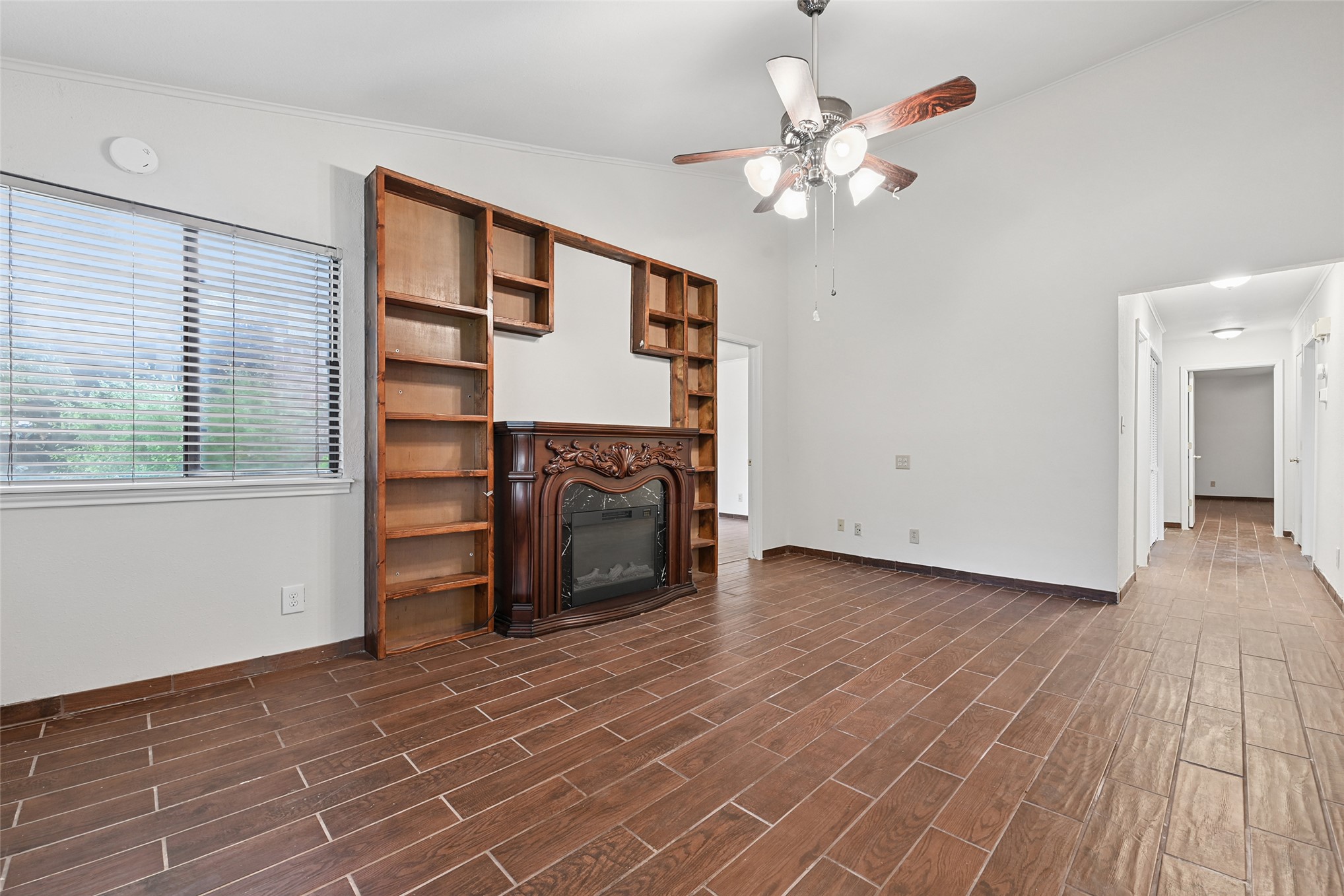 1207 S 111th Eastavenue Tulsa OK 74128