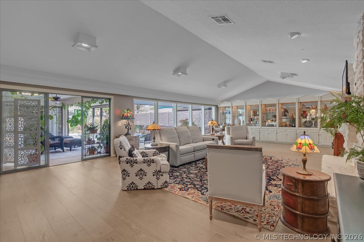 7201 S Gary Place Tulsa OK 74136