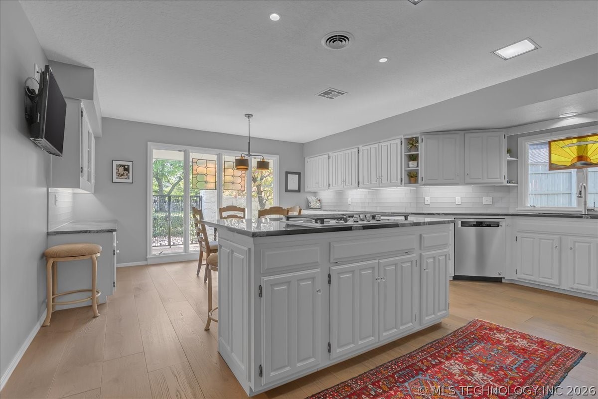 7201 S Gary Place Tulsa OK 74136