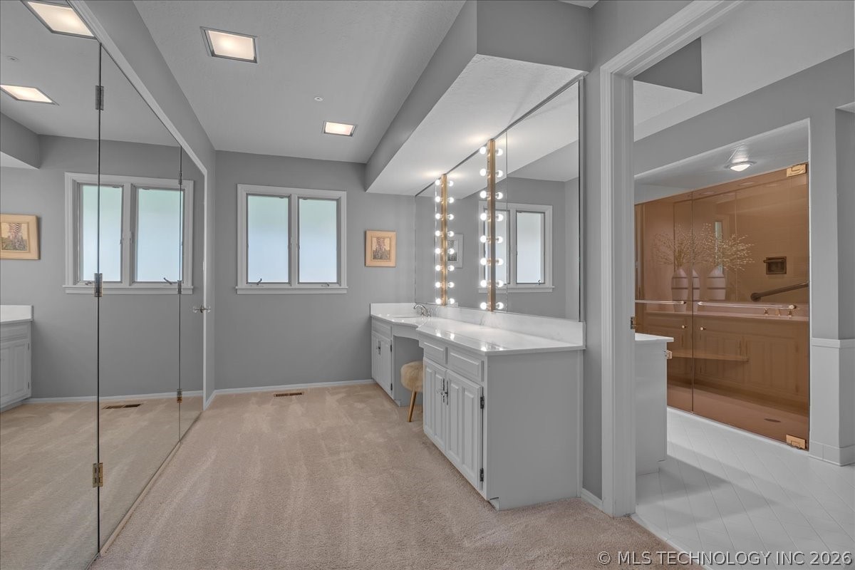 7201 S Gary Place Tulsa OK 74136