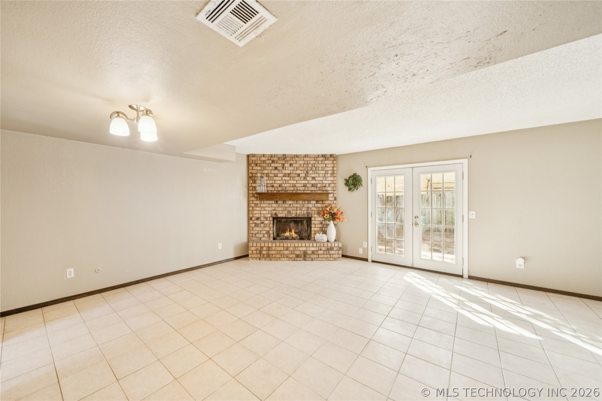 1115 E Jackson Avenue Sapulpa OK 74066