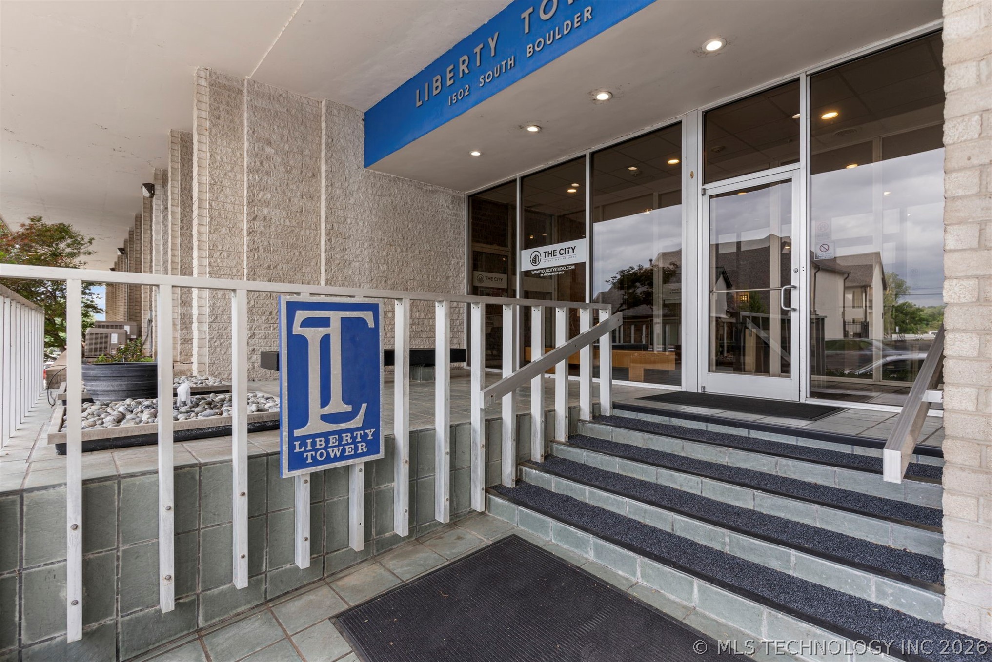 1502 S Boulder Avenue Tulsa OK 74119
