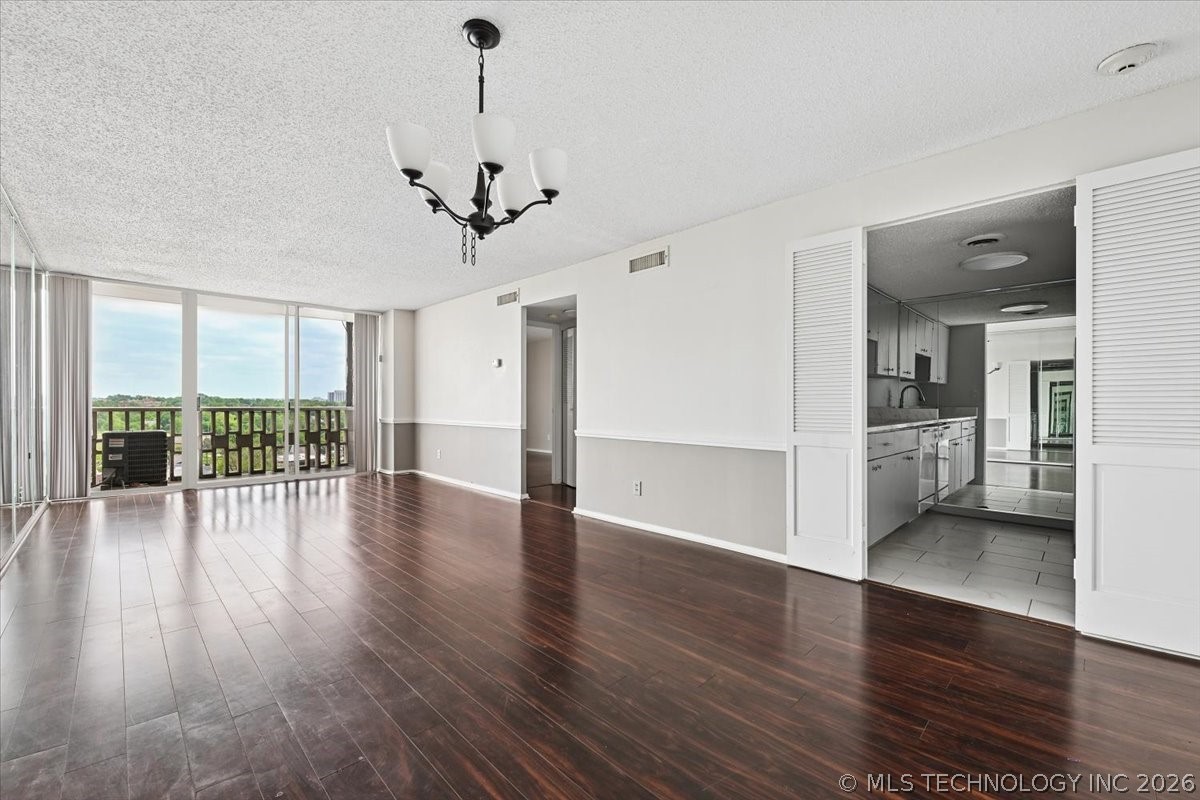 1502 S Boulder Avenue Tulsa OK 74119
