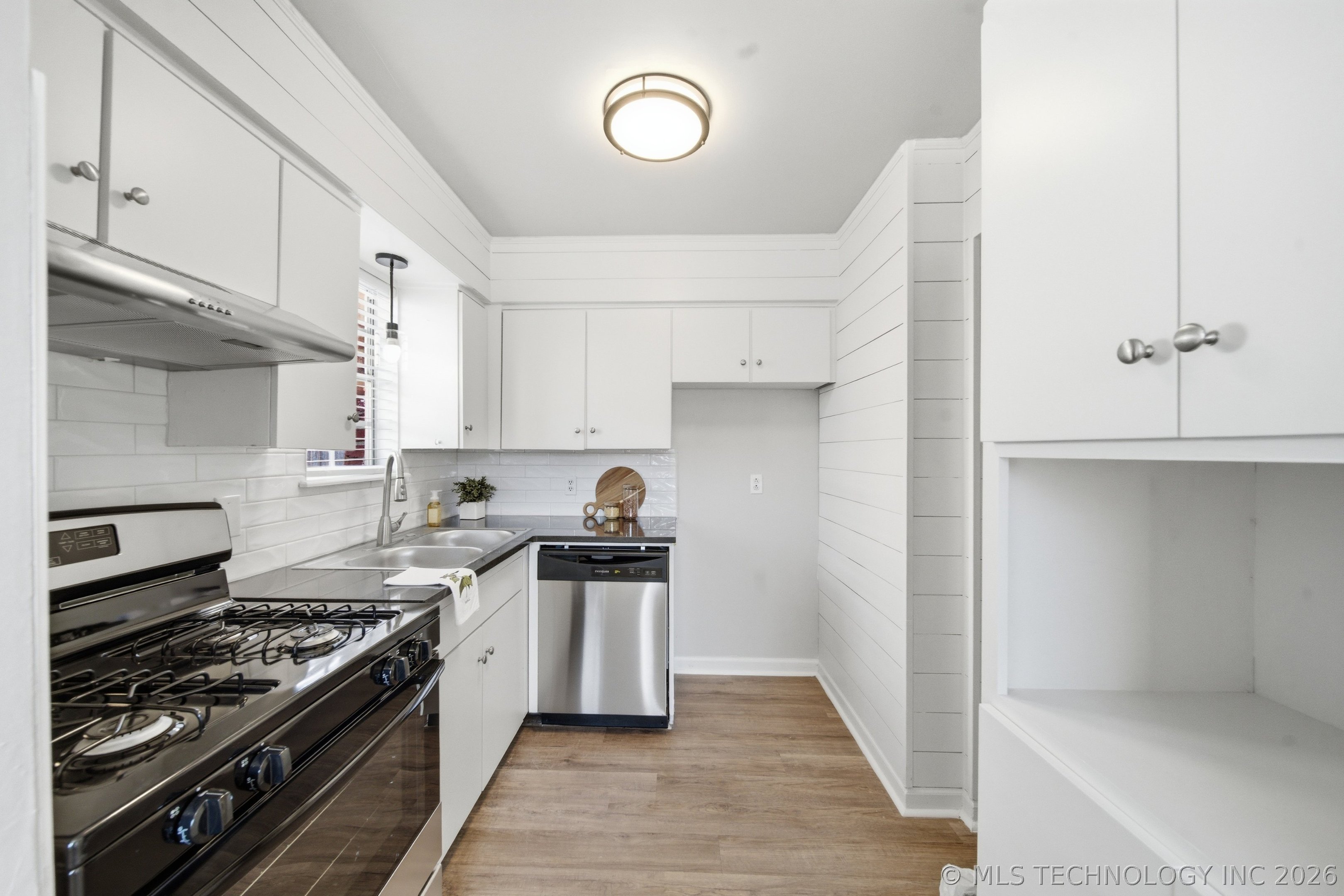 6156 S Madison Place Tulsa OK 74105