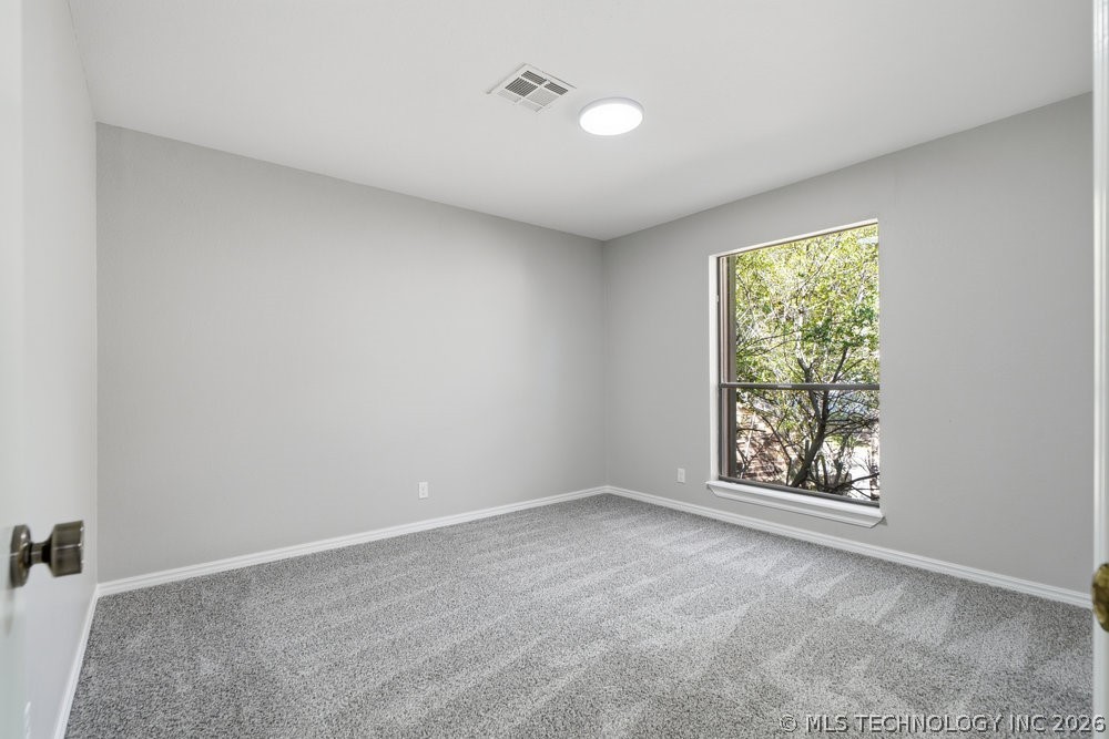 3310 E 68th Place Tulsa OK 74136
