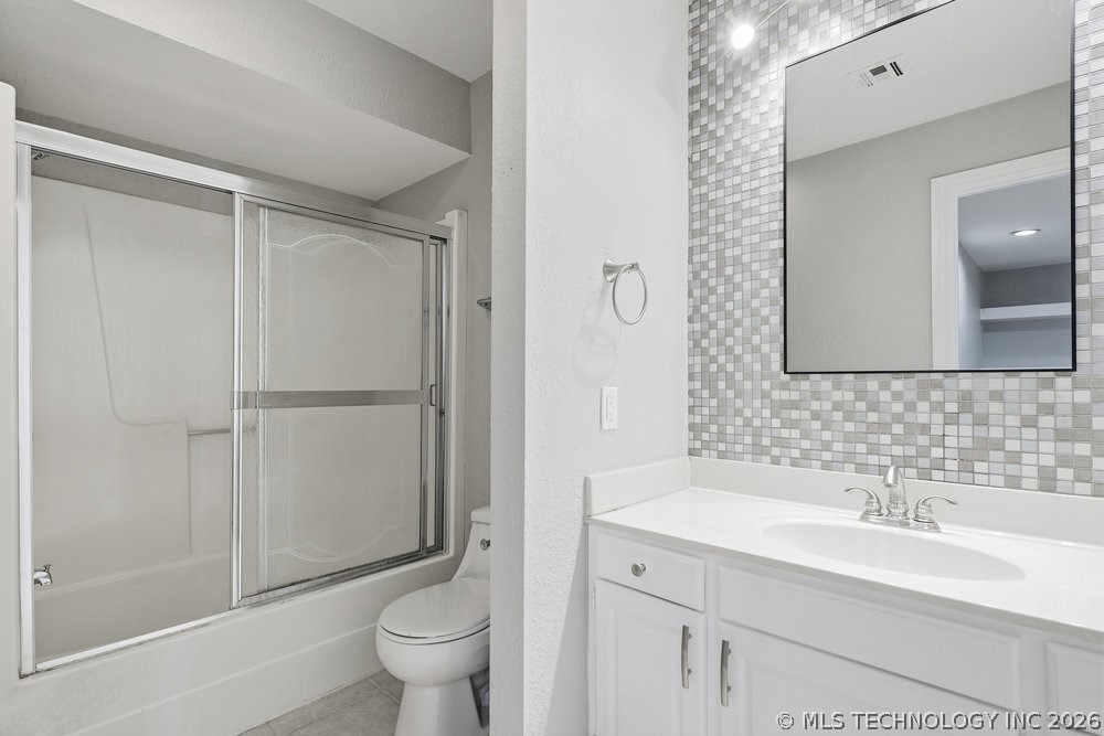 3310 E 68th Place Tulsa OK 74136