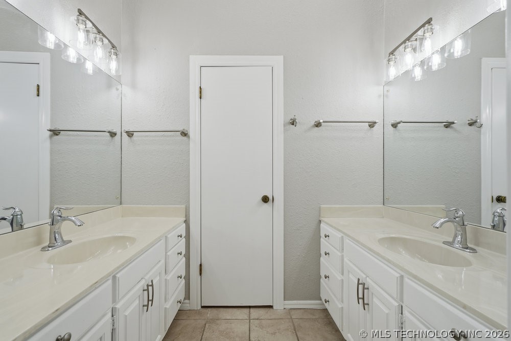 3310 E 68th Place Tulsa OK 74136
