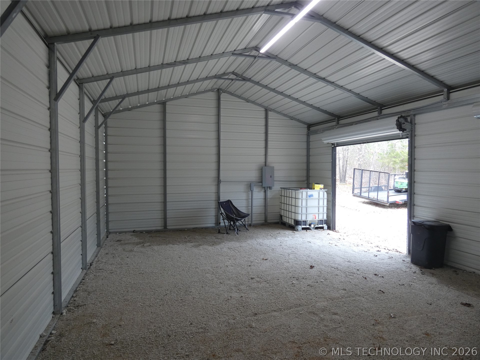 2043 E 2000 Road Hugo OK 74743