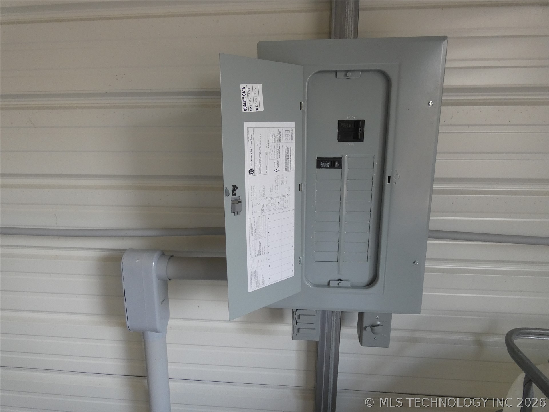 2043 E 2000 Road Hugo OK 74743