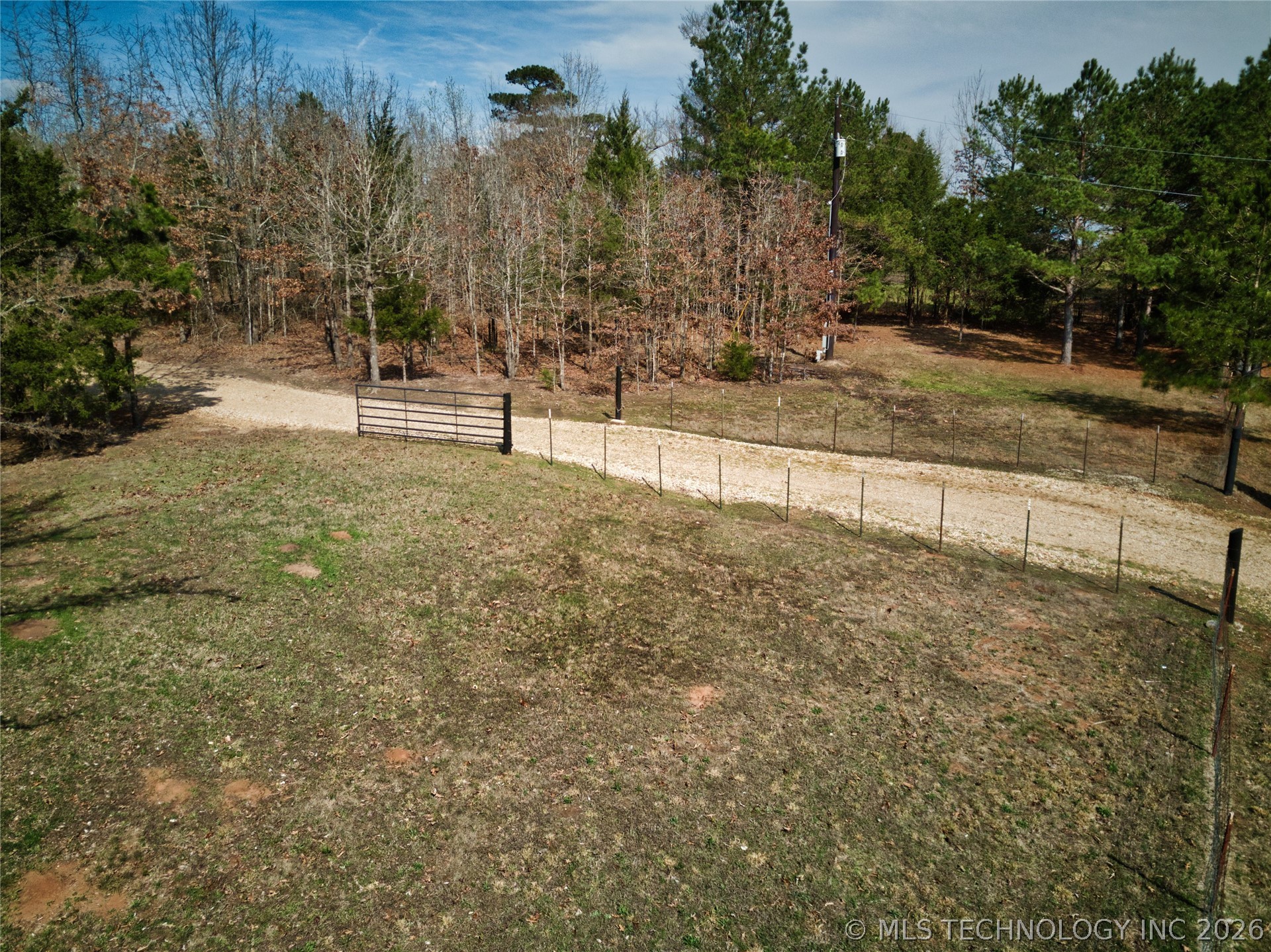 2043 E 2000 Road Hugo OK 74743