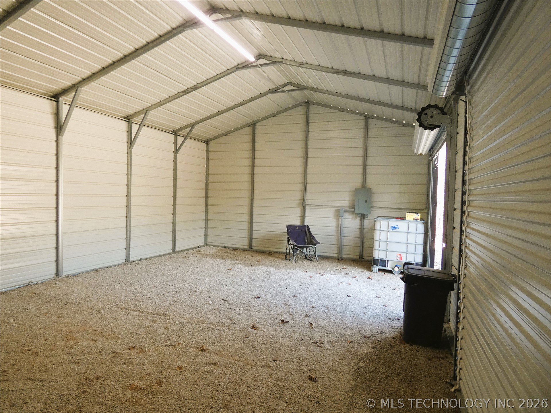 2043 E 2000 Road Hugo OK 74743