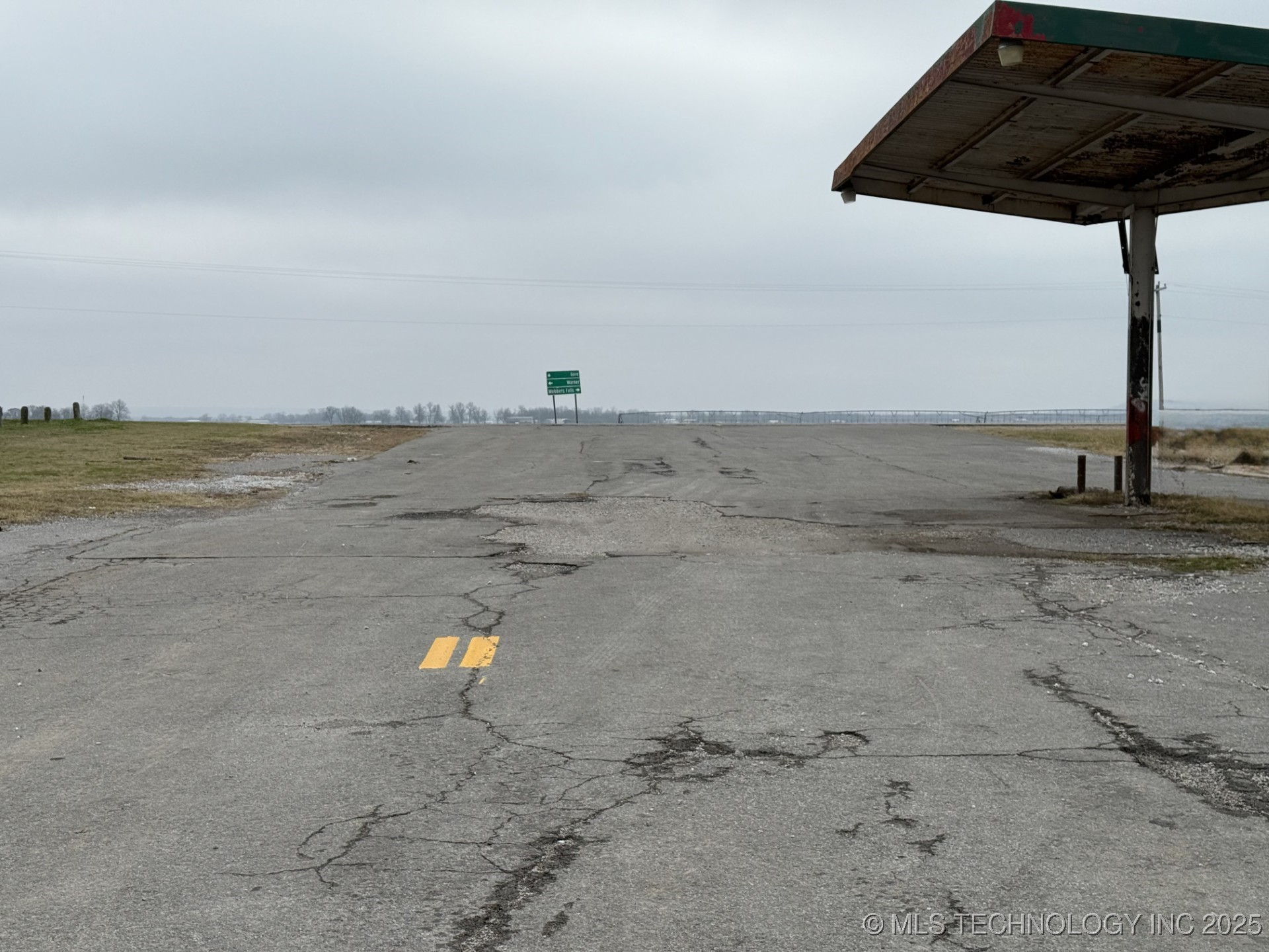 9999 Highway 100 Webbers Falls OK 74470