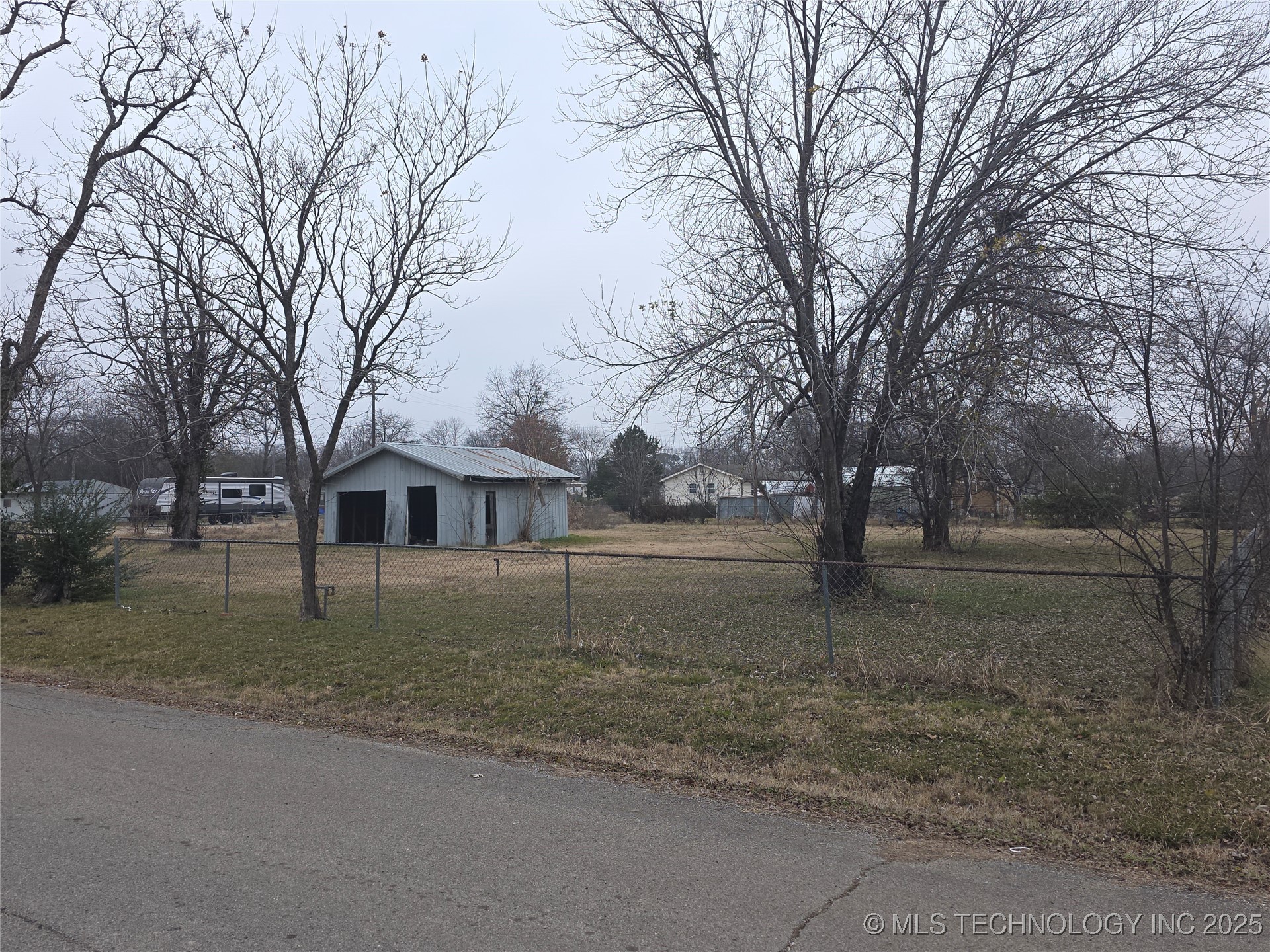 415 E Holly Street Haskell OK 74436
