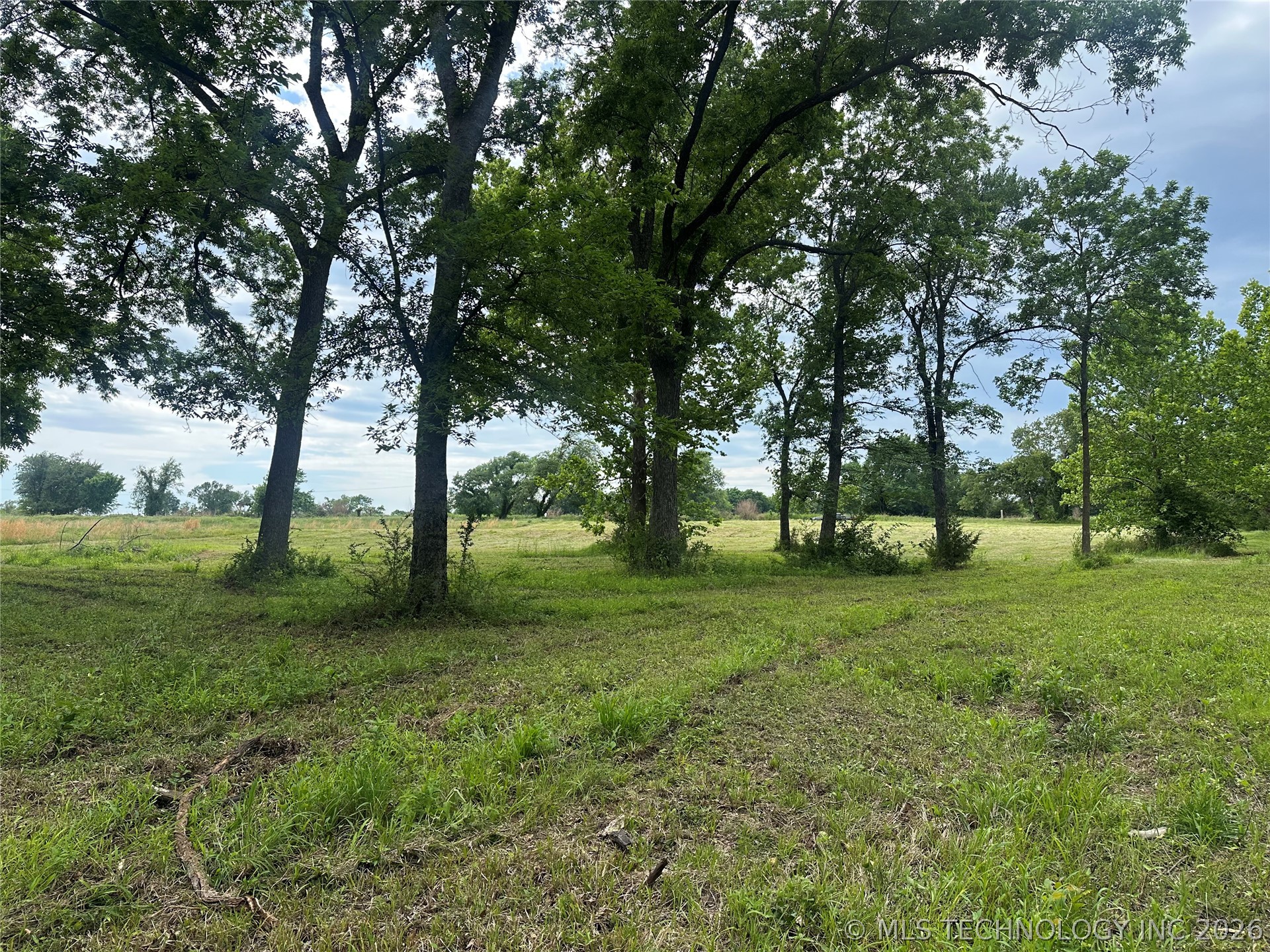 1 S 270 Road Morris OK 74445