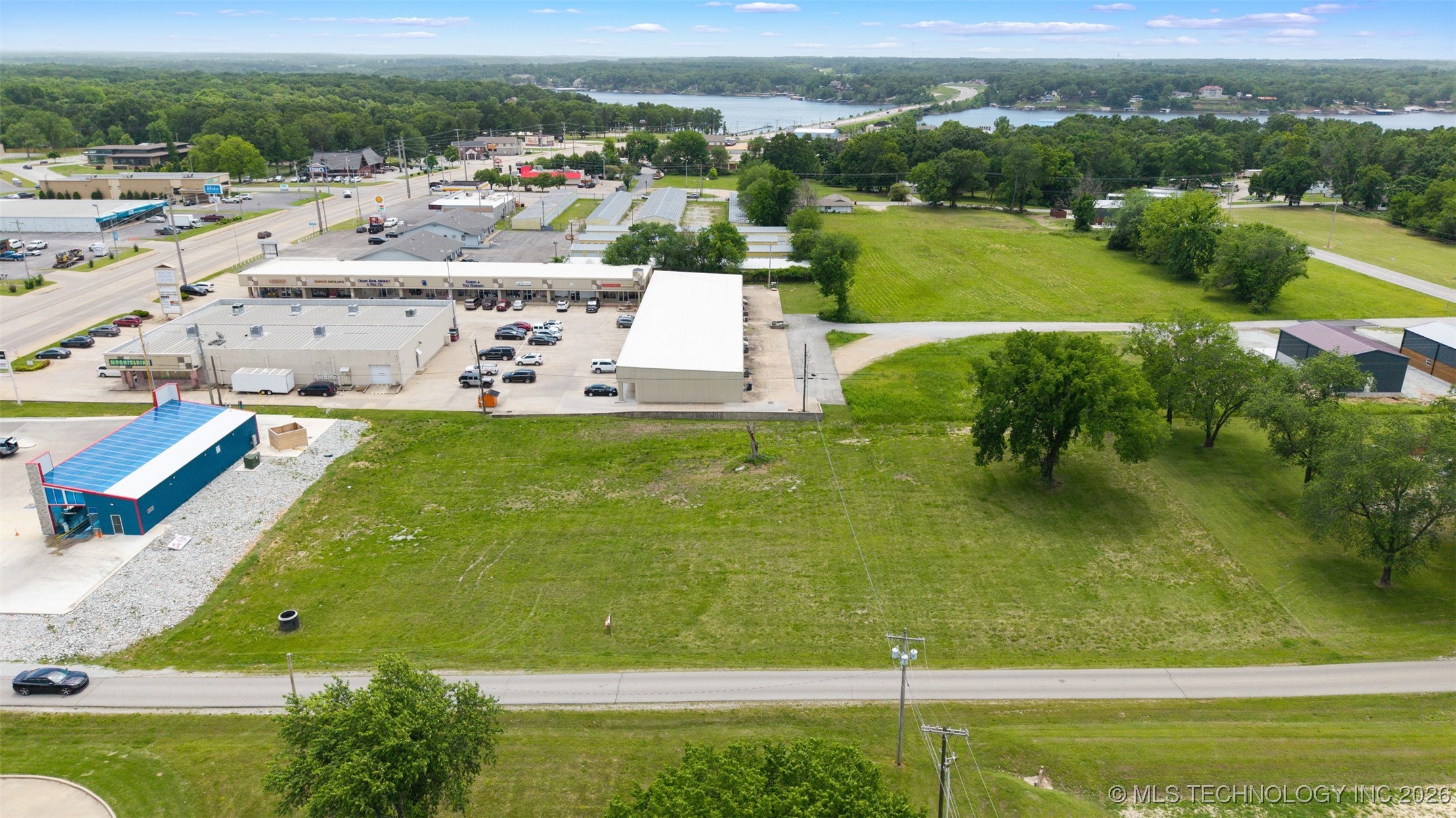 S Main Street Grove OK 74344