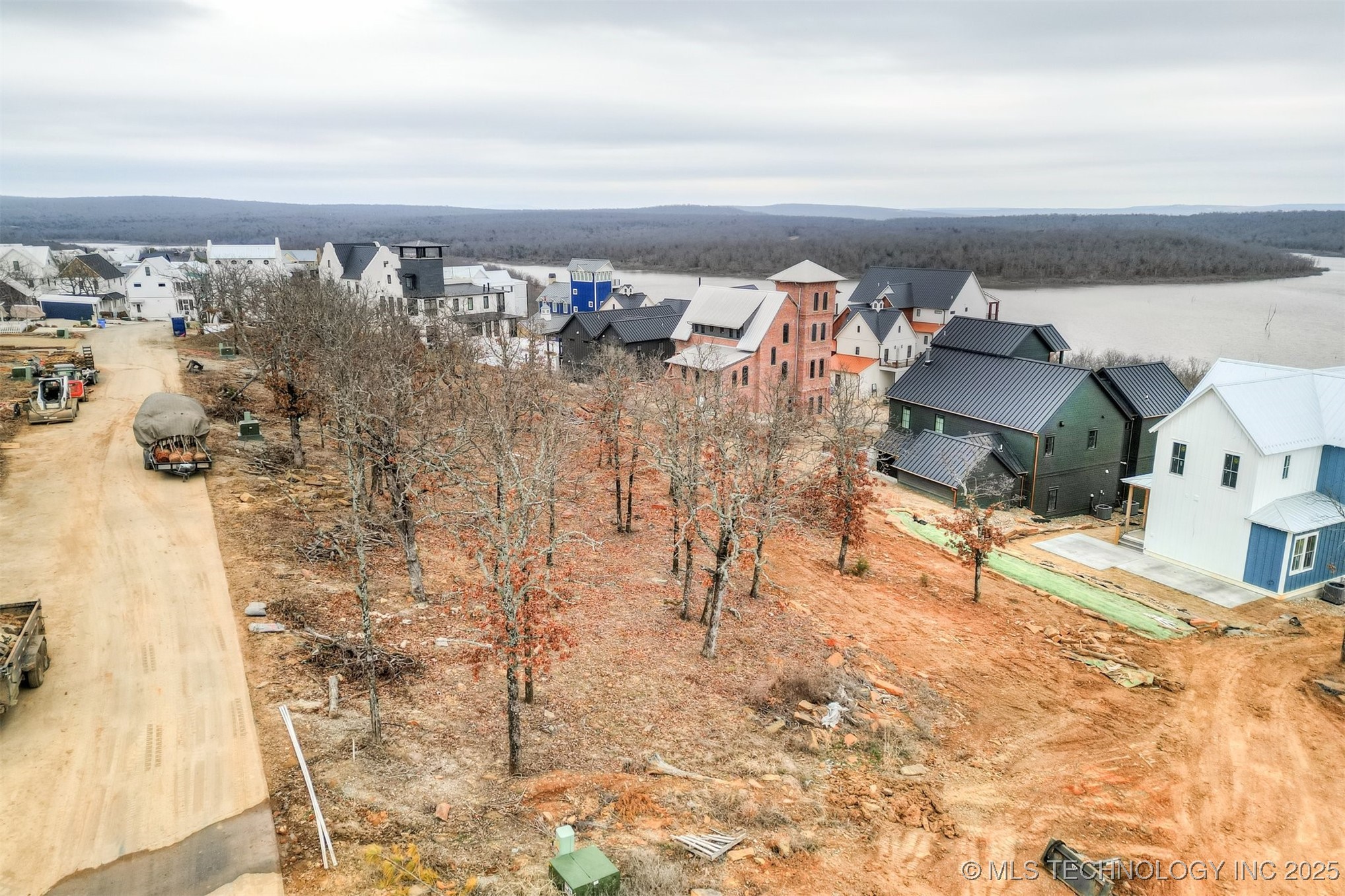 112 Sandstone Drive Carlton Landing OK 74432