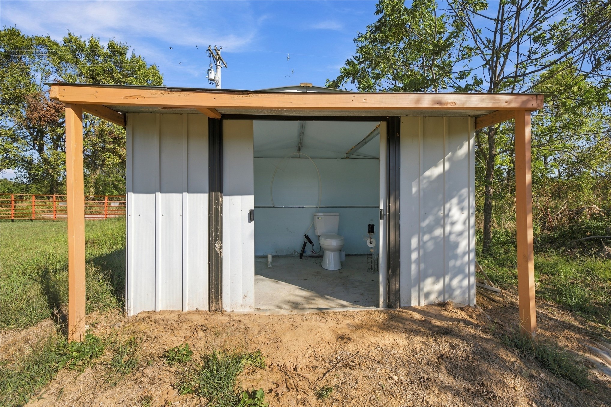 27625 E 804 Road Welling OK 74471