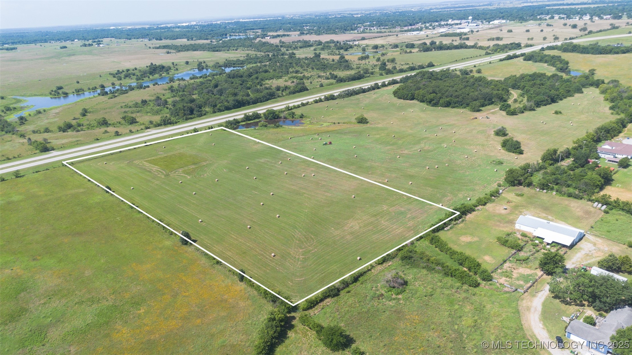 E Highway 20 Pryor OK 74361