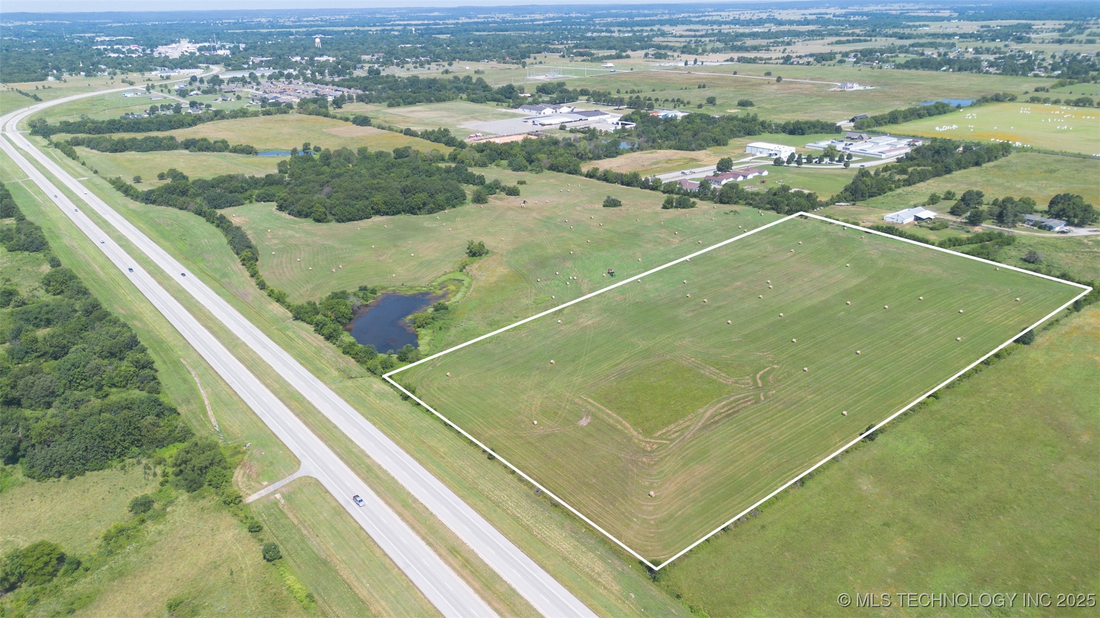 E Highway 20 Pryor OK 74361