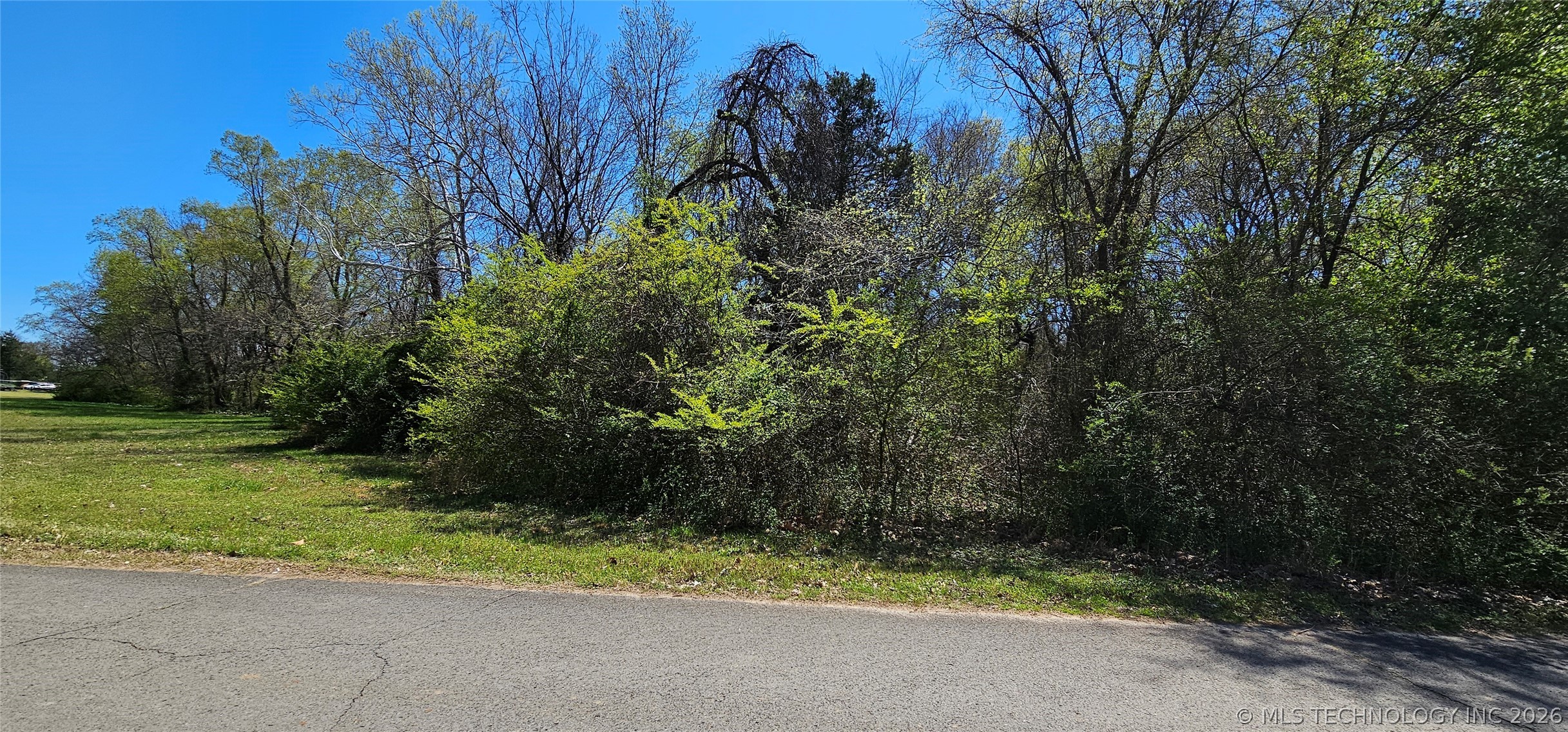 9 Coon Creek Drive Eufaula OK 74432