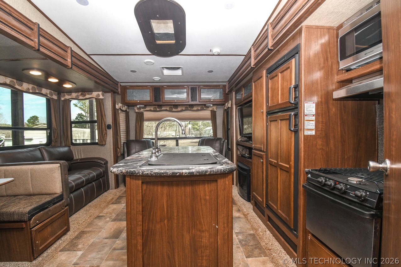 57300 County Road 658 Kansas OK 74347