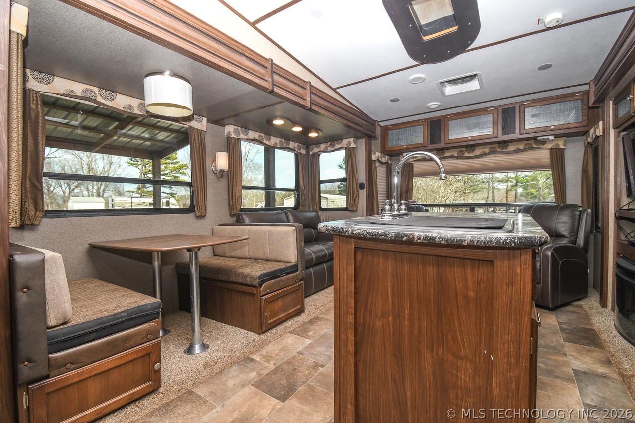 57300 County Road 658 Kansas OK 74347
