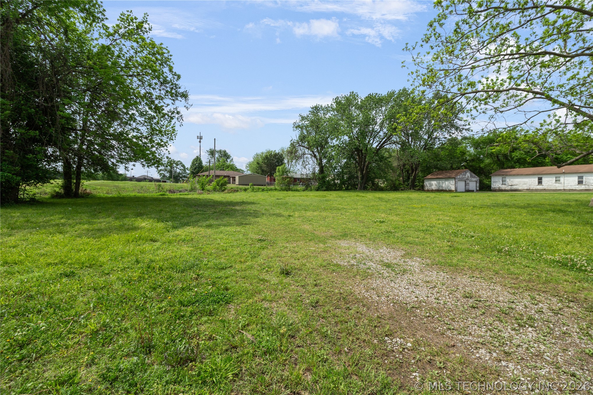 807 W Walnut Street Collinsville OK 74021