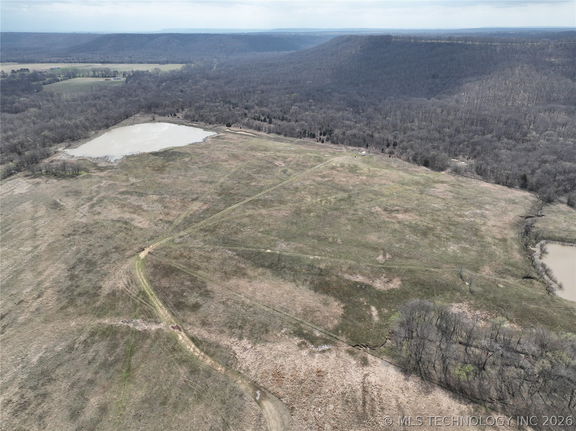 E 1020 Road Warner OK 74469