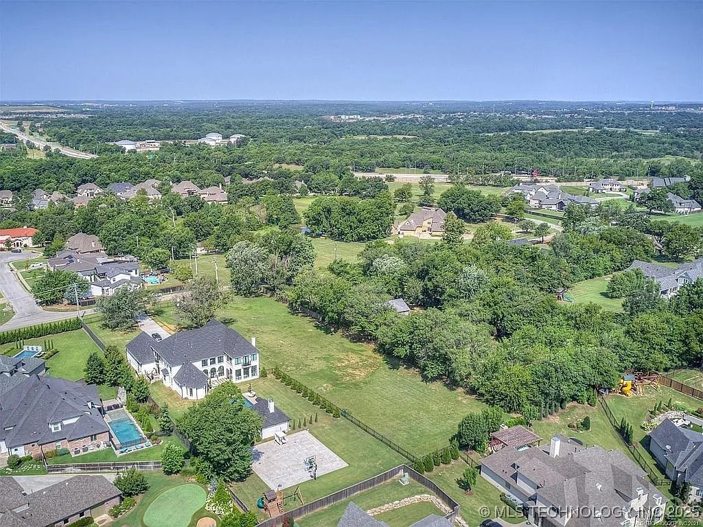 10715 S Elgin Avenue Jenks OK 74037