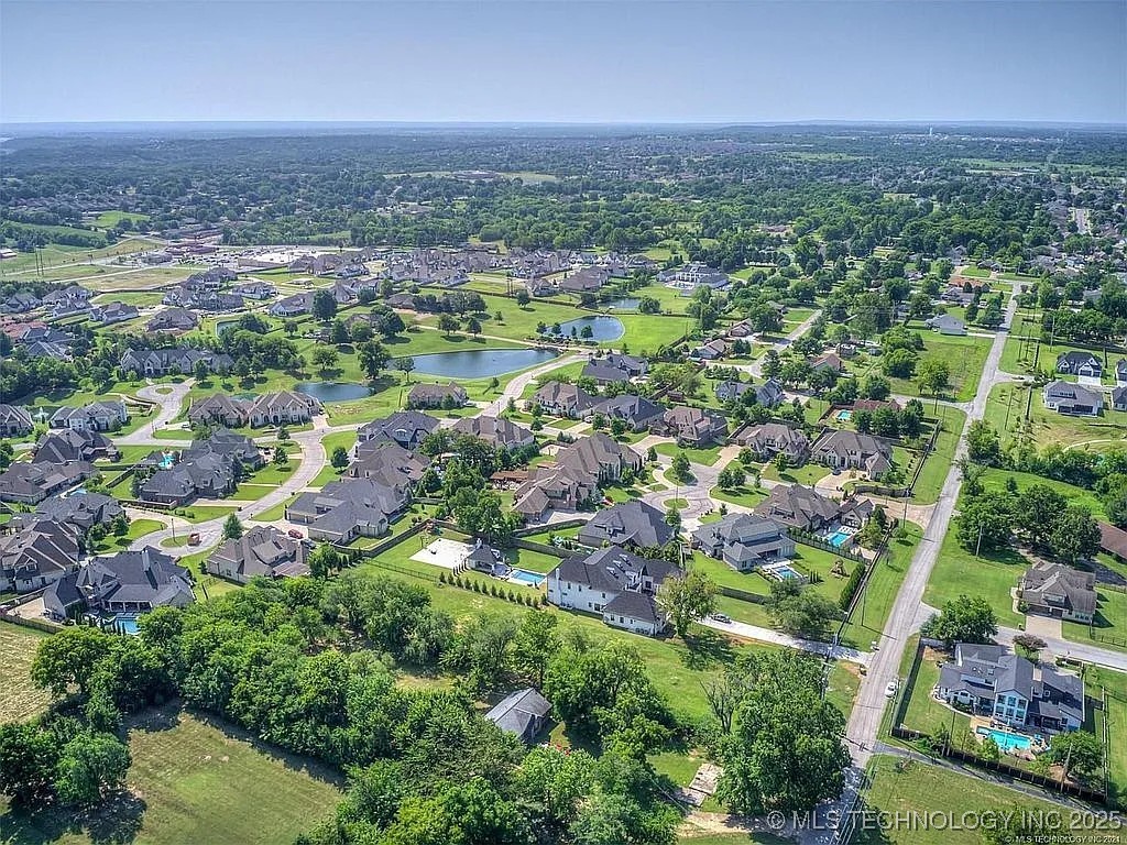 10715 S Elgin Avenue Jenks OK 74037