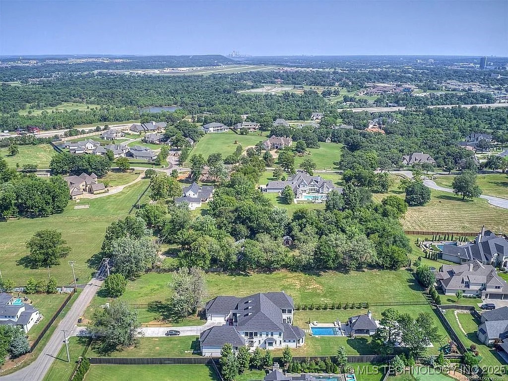 10715 S Elgin Avenue Jenks OK 74037
