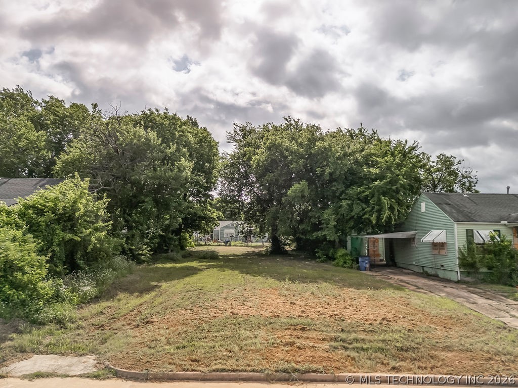 2521 N Quaker Avenue Tulsa OK 74106