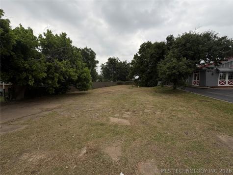 4739 S 33rd Westavenue Tulsa OK 74107