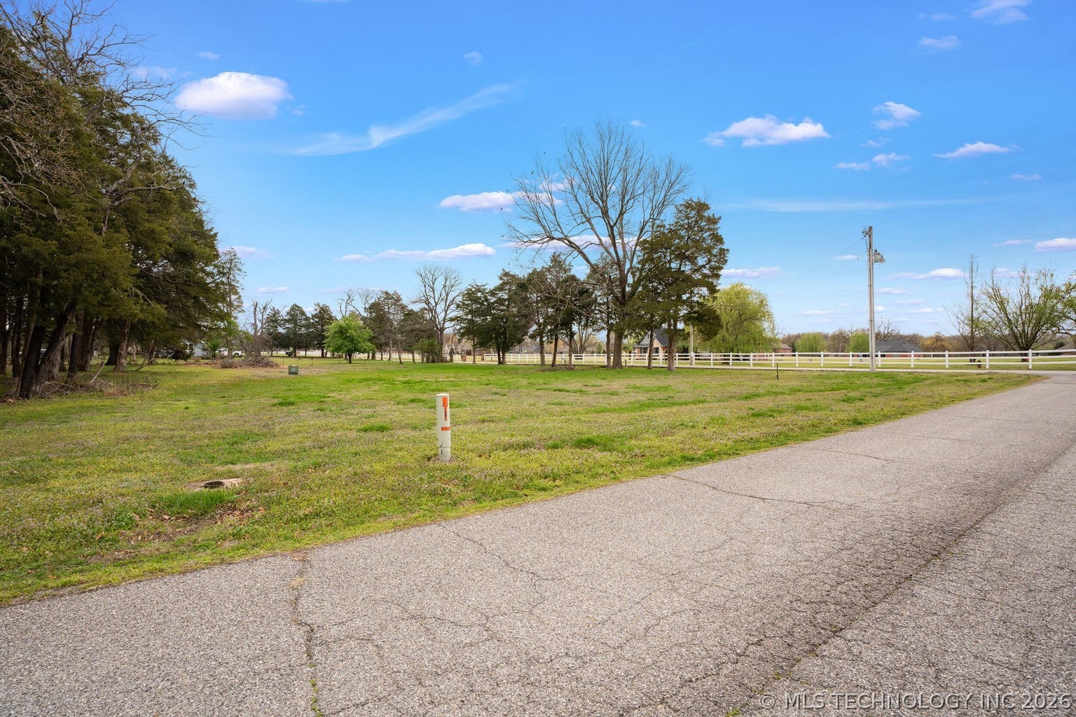 26 S 592 Place Grove OK 74344